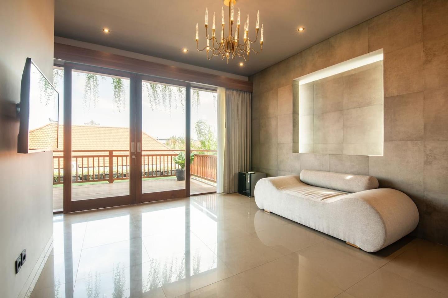 Villa Sumptuous 5br Luxury Redefined In