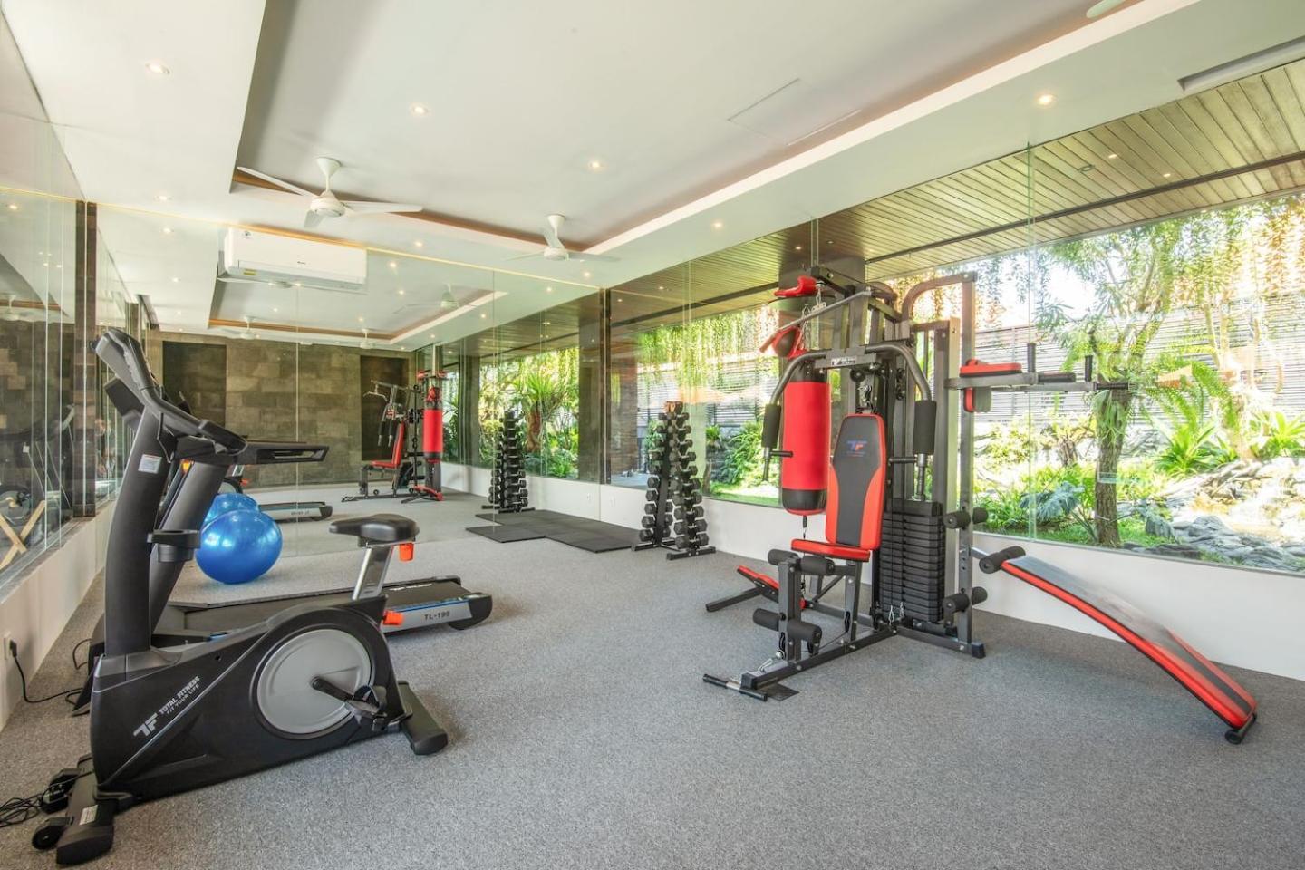 Villa Sumptuous 5br Luxury Redefined In *