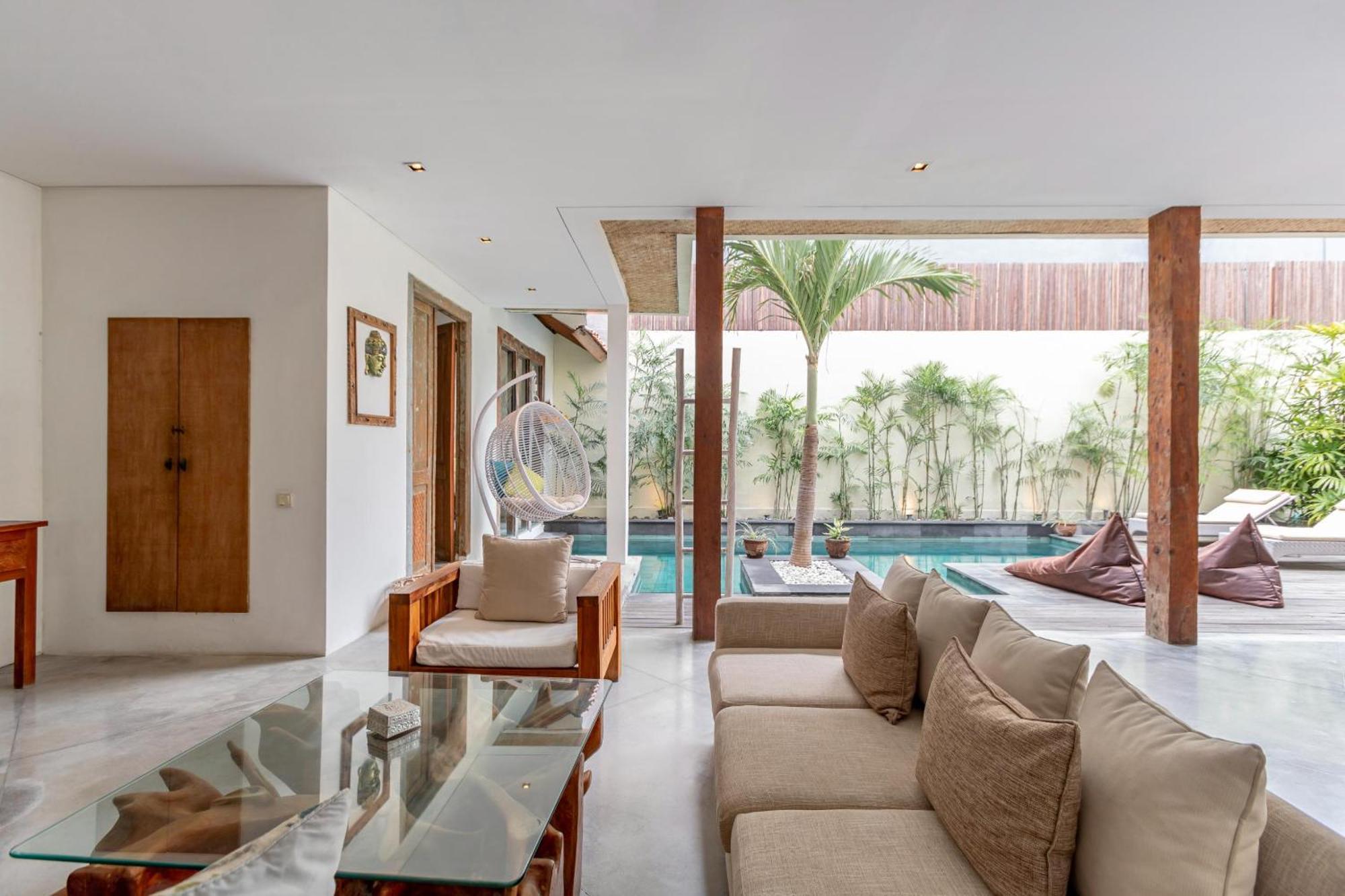 Ace - Modern 2br In With Spacious Bedrooms, Bathtub & Private Pool Seminyak (Bali)