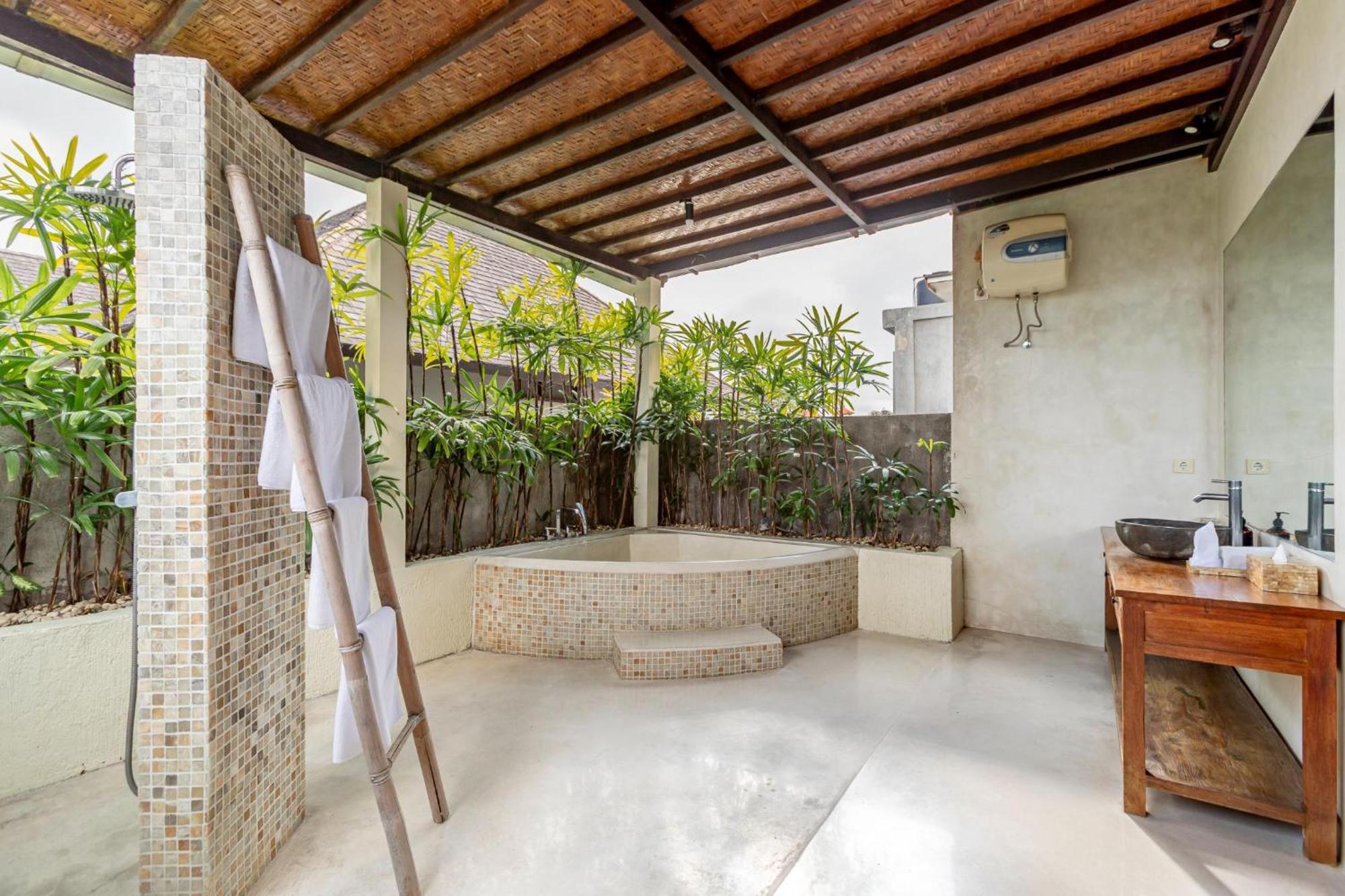 Ace - Modern 2br In With Spacious Bedrooms, Bathtub & Private Pool *