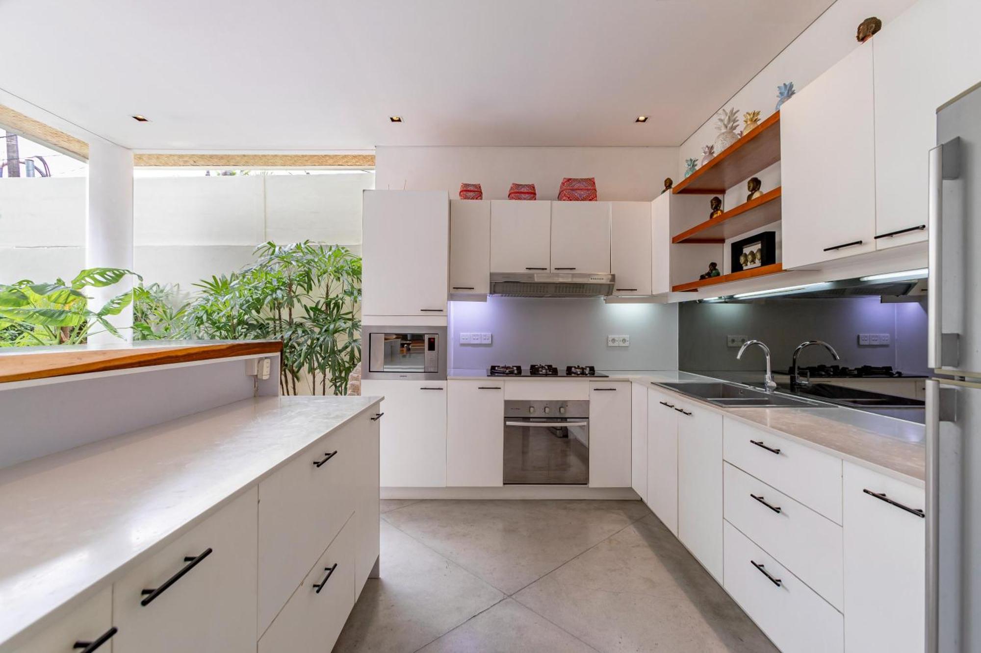 Villa Ace - Modern 2br In With Spacious Bedrooms, Bathtub & Private Pool *