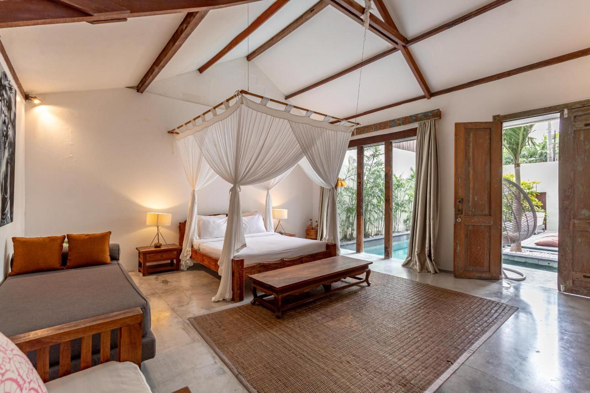 Ace - Modern 2br In With Spacious Bedrooms, Bathtub & Private Pool Villa Seminyak (Bali)