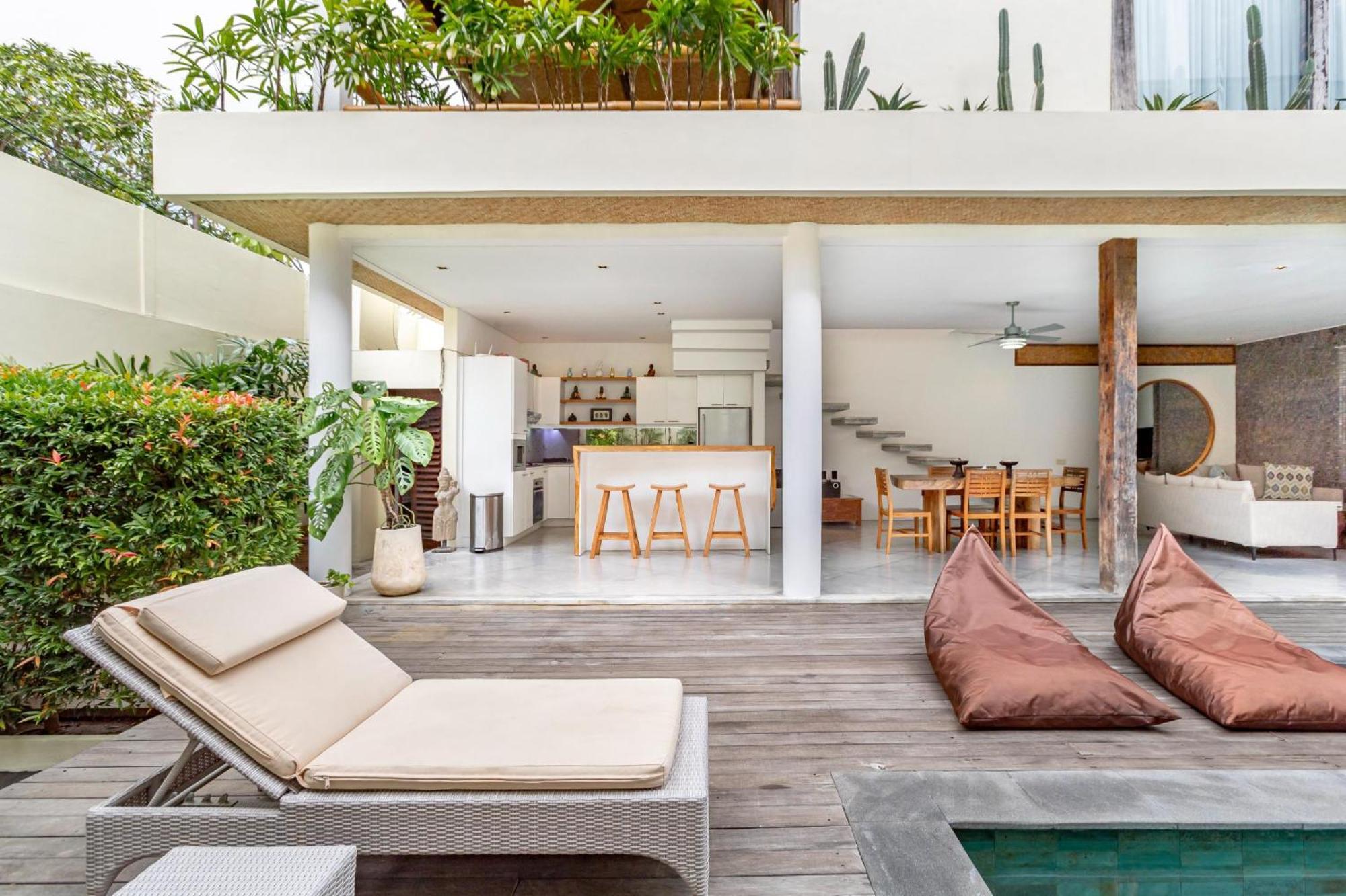 Villa Ace - Modern 2br In With Spacious Bedrooms, Bathtub & Private Pool