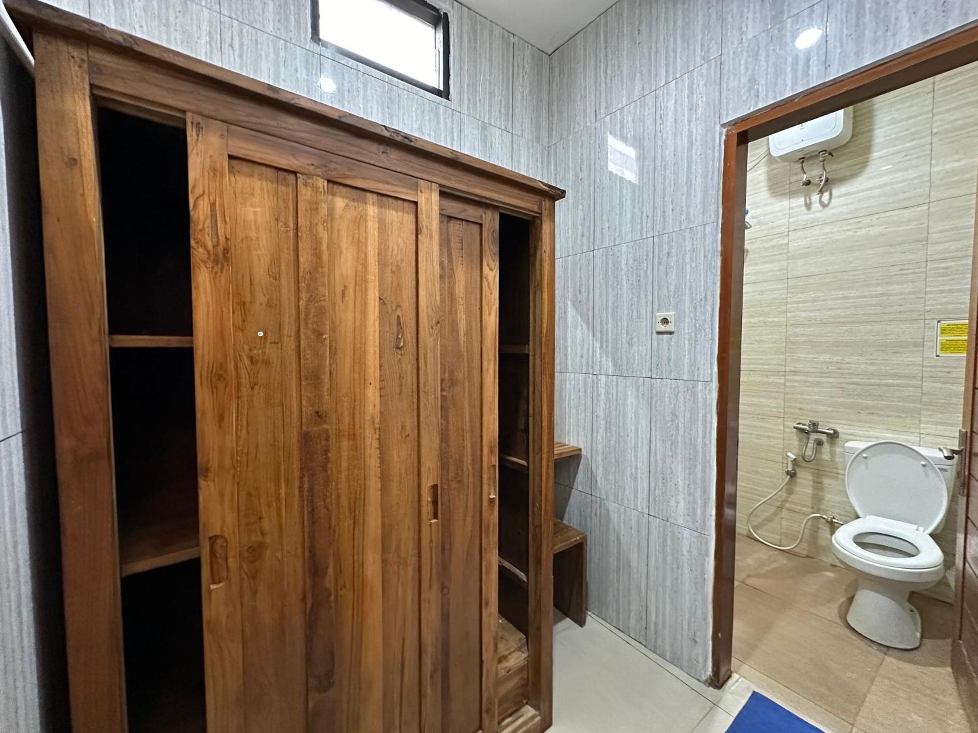 Kubu Alvian Rumah tetamu
