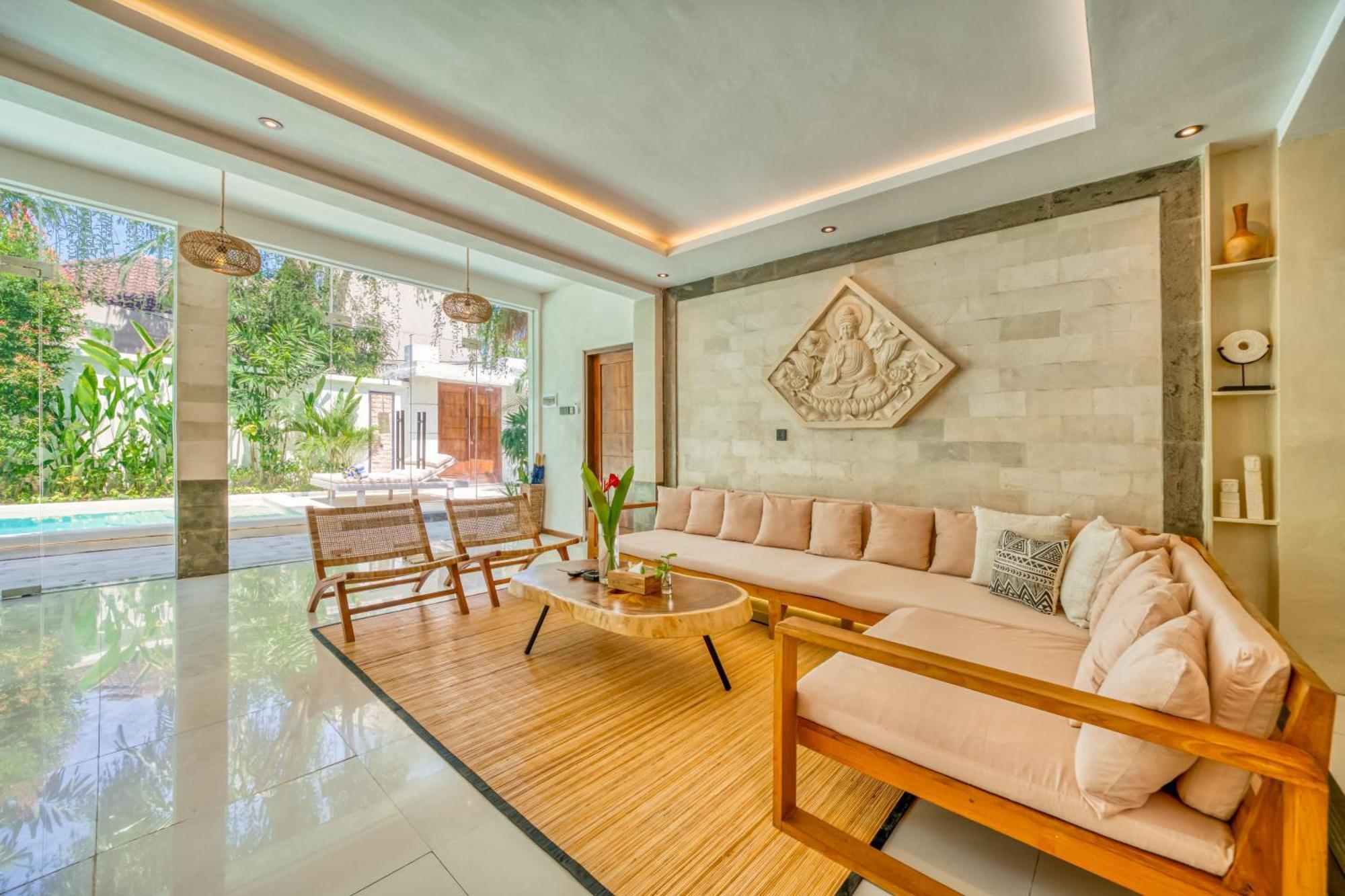 Villa Florence - 3bdr Luxury Villa, Private Pool, Walk To The
