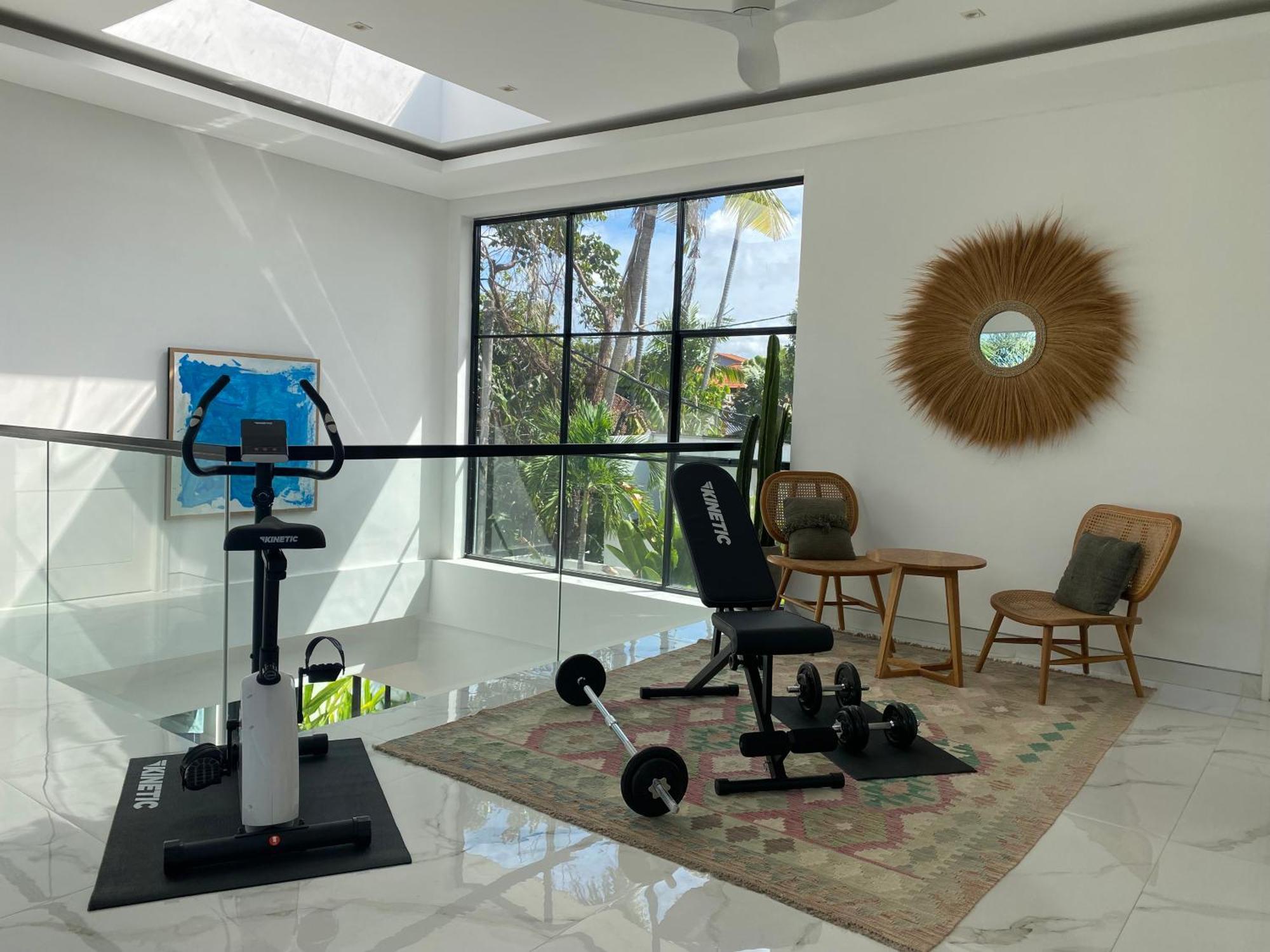 Luxury Devina I I Yoga & Gym * Seminyak (Bali)