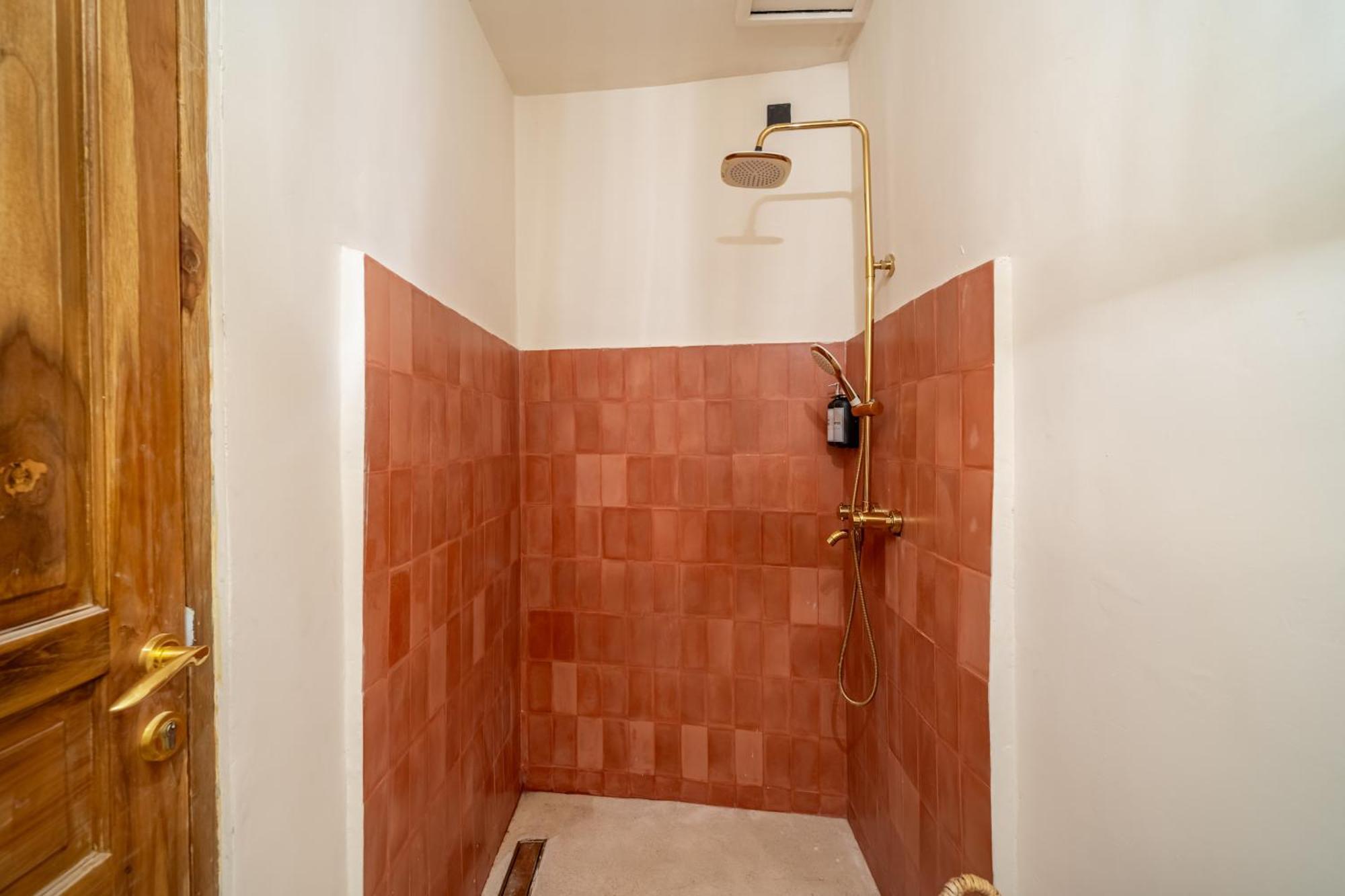 Biệt thự Meraki 6br Tropical Paradise Seminyak (Bali)