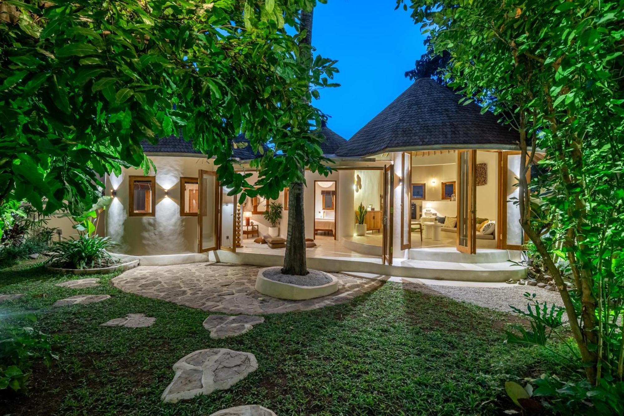 Biệt thự Meraki 6br Tropical Paradise Seminyak (Bali)