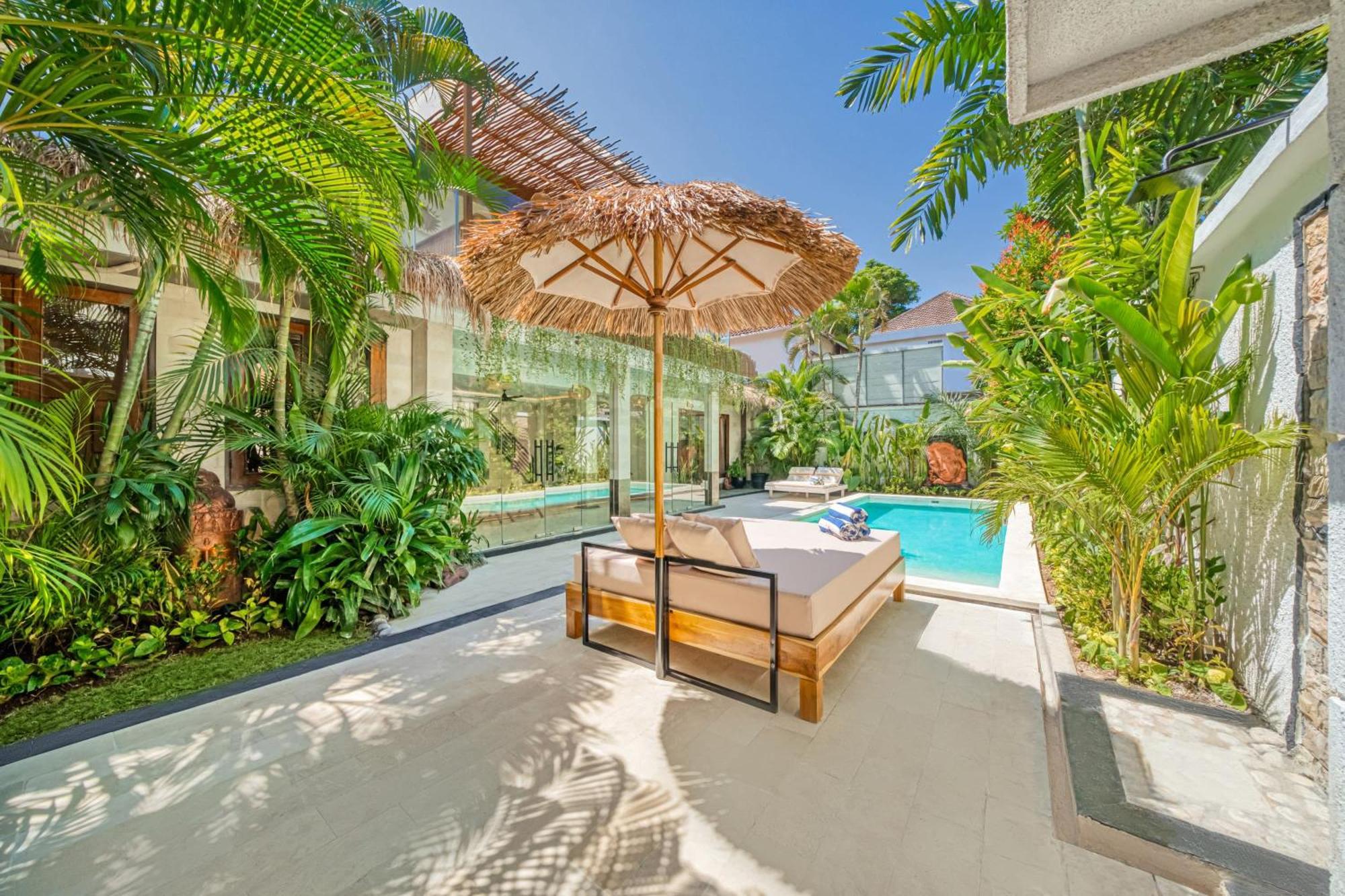 Villa Florence - 3bdr Luxury Villa, Private Pool, Walk To The