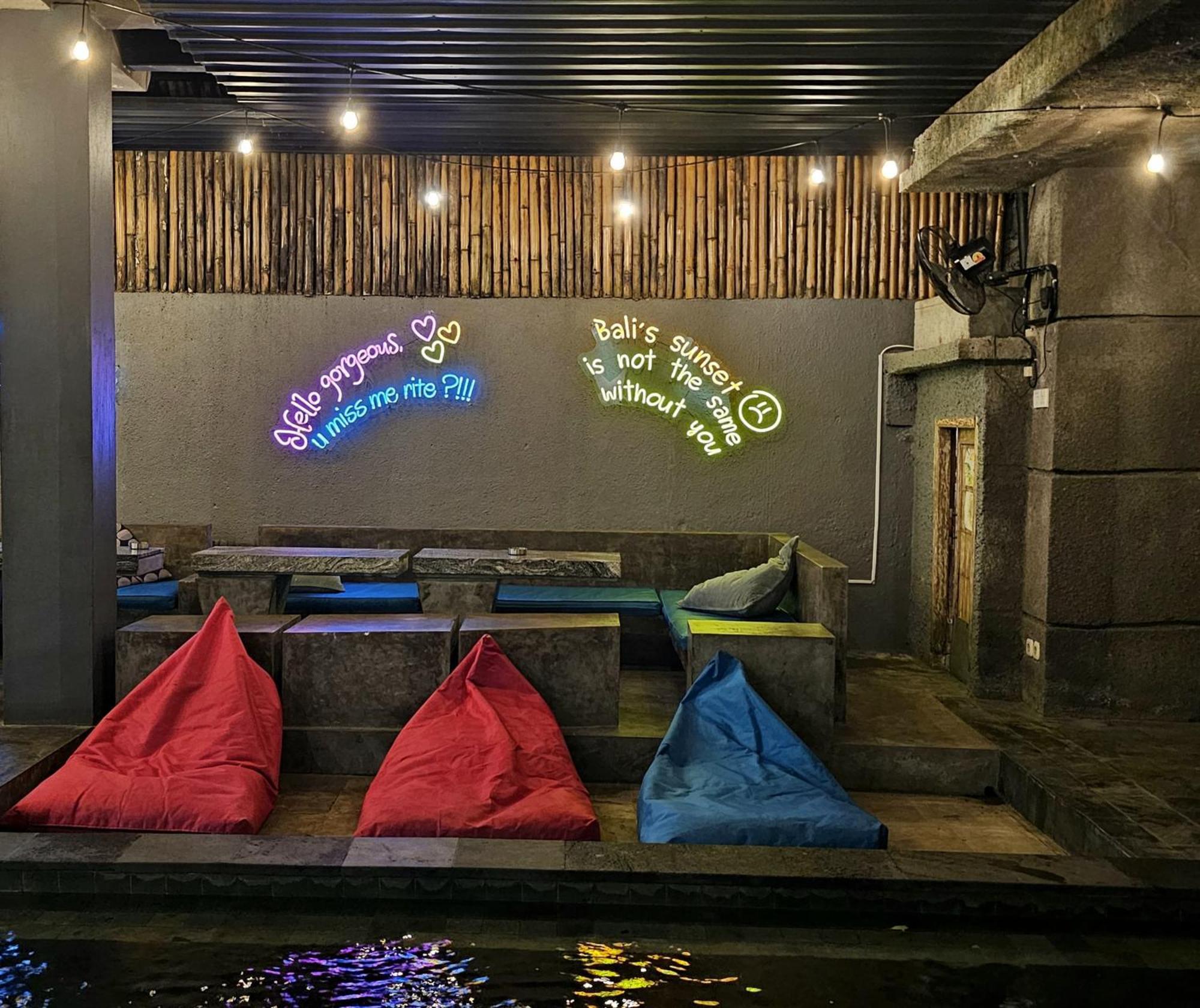 Hostel Stellar Capsules *