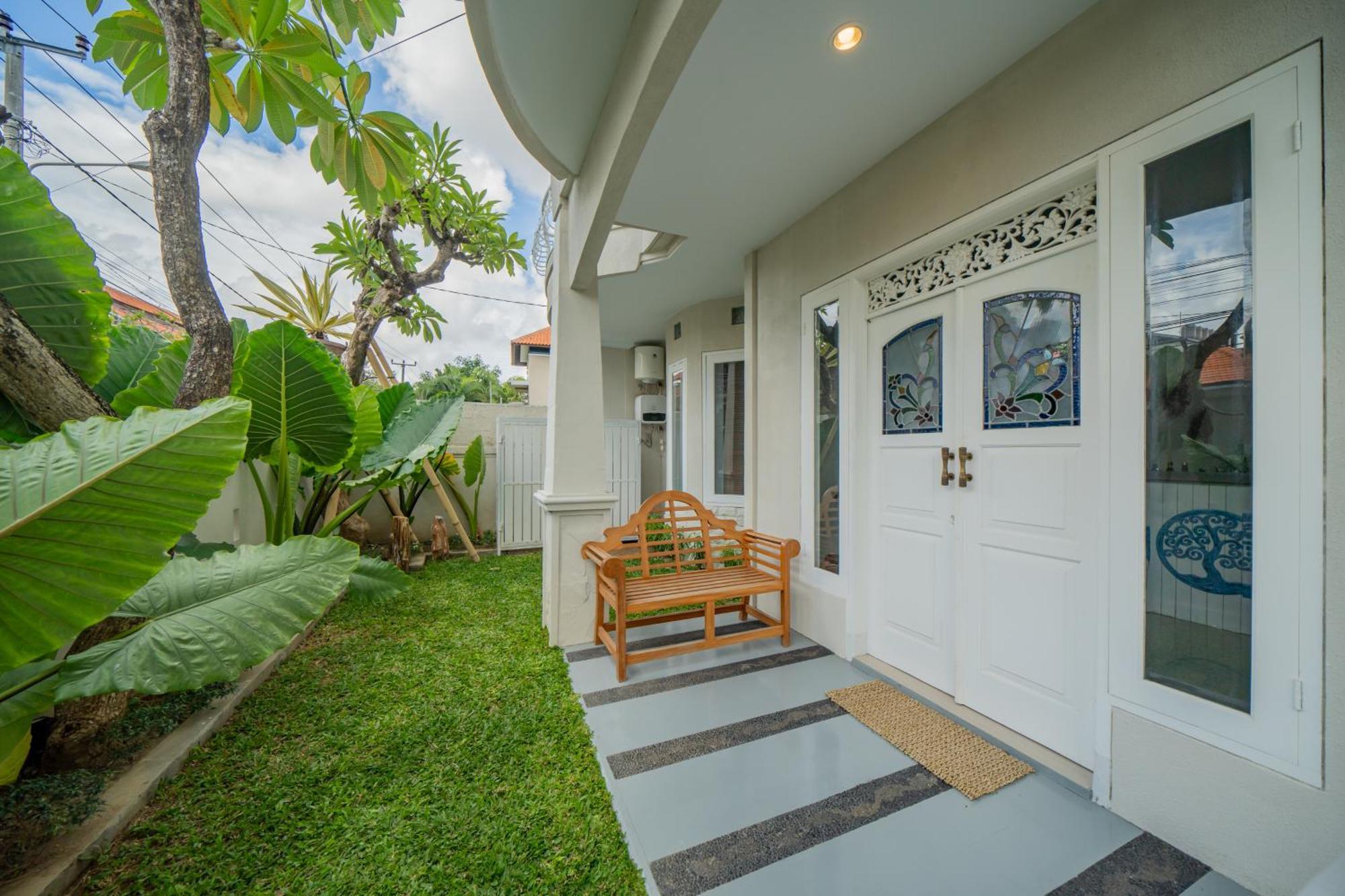 Deja Blu Villa *