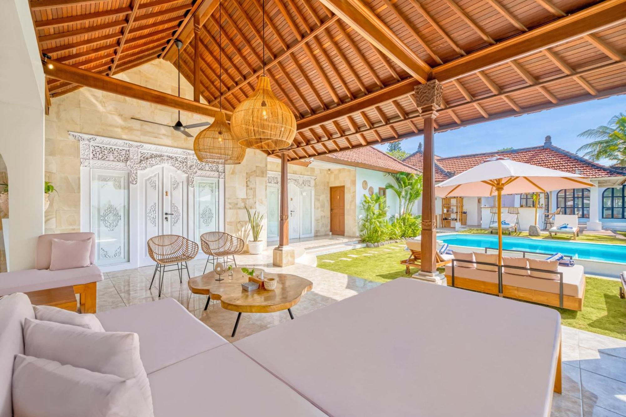 Cologne - 6 Bdr Villa, 2 Private Pools & Huge Garden, Walk To The Villa Seminyak (Bali)