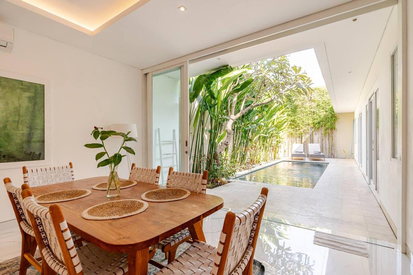Villa Vana, Sitara Group
