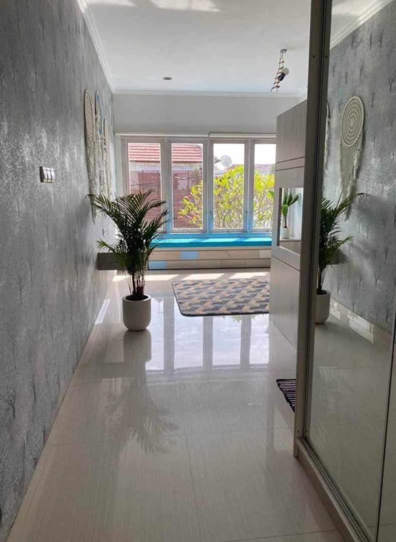 3 Bedrooms Vacation In Semyniak