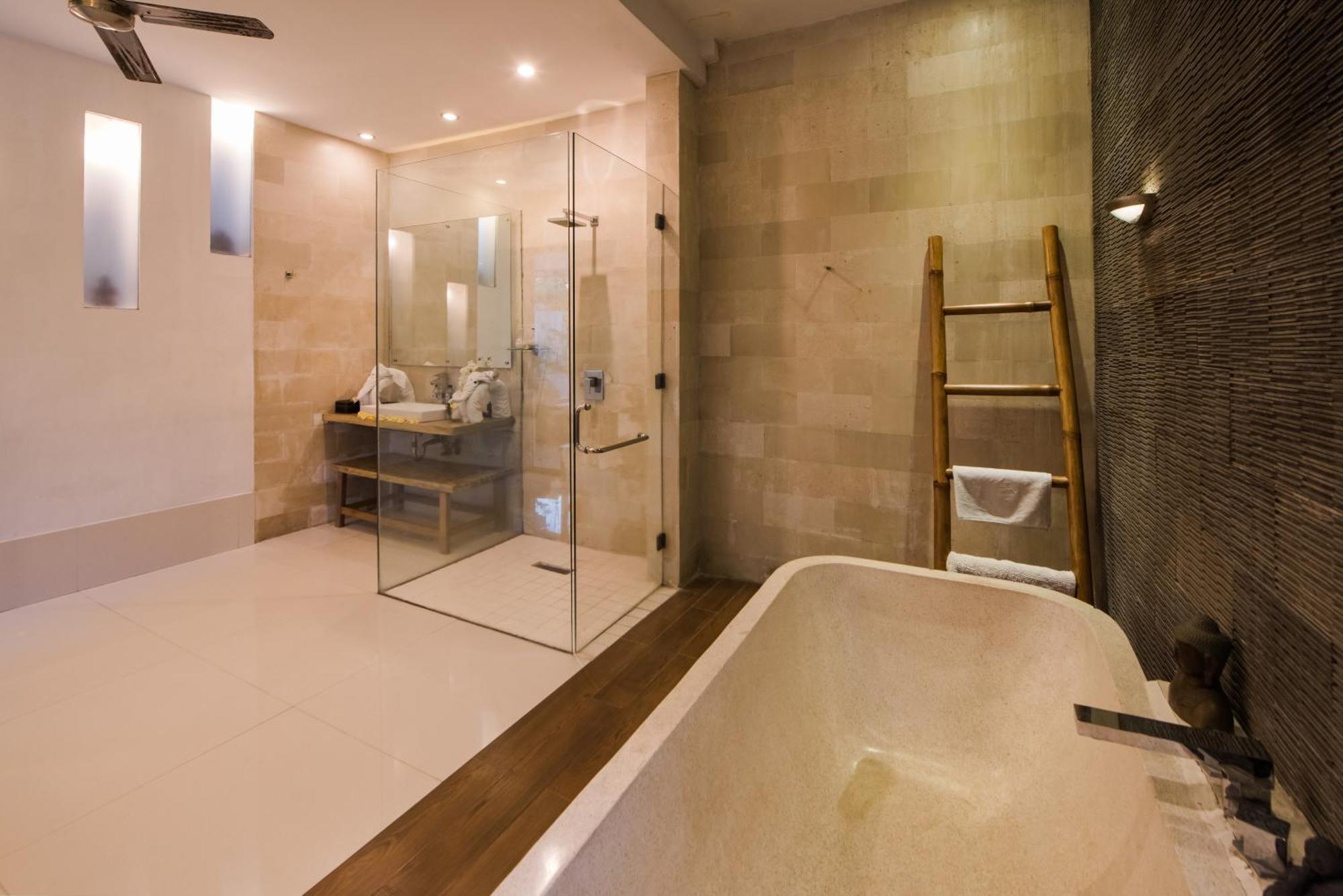 Villa 7to8br 40 Off Special Brilliant Location Seminyak (Bali)