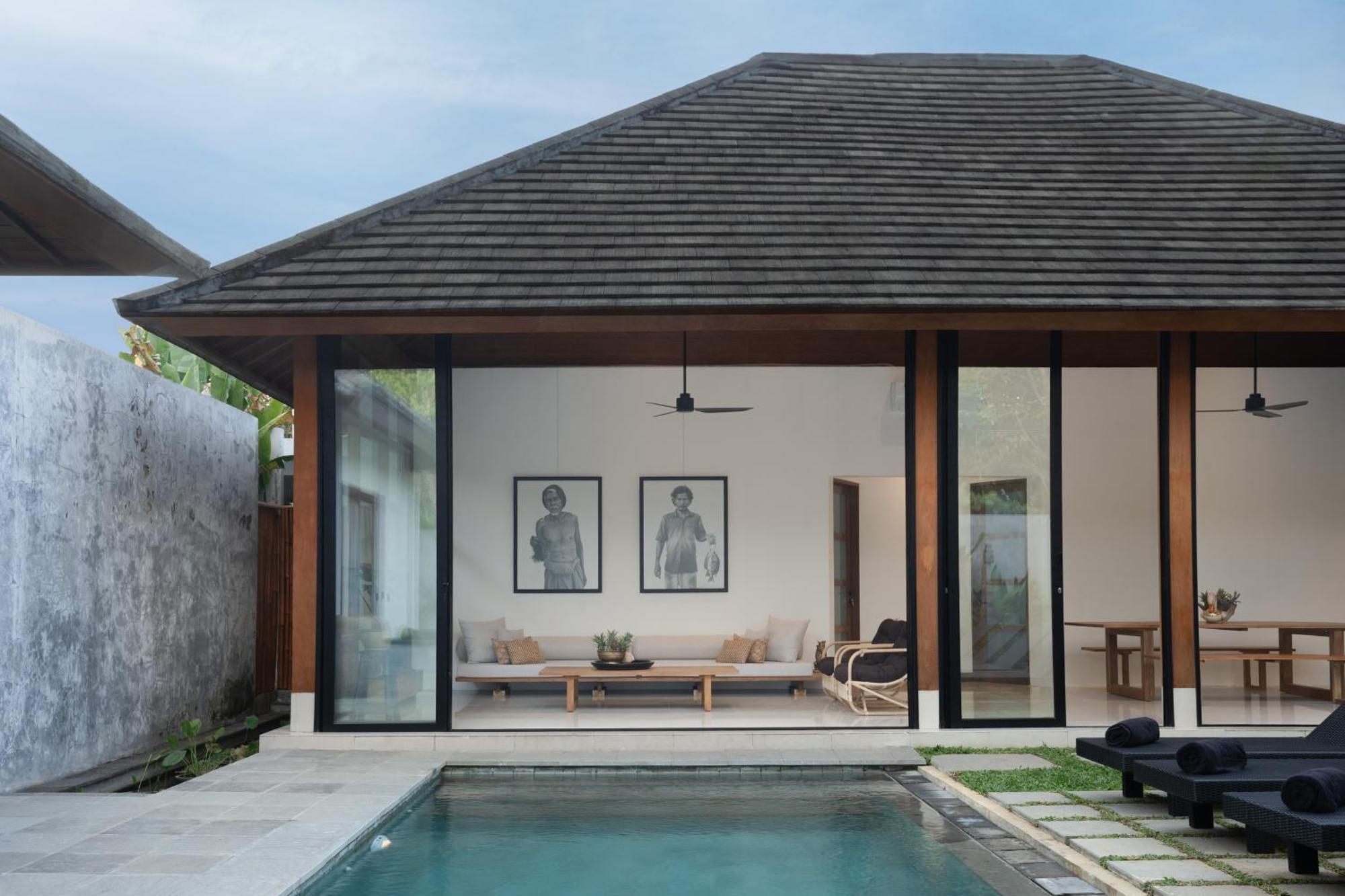 Under The Sun - * Seminyak (Bali)