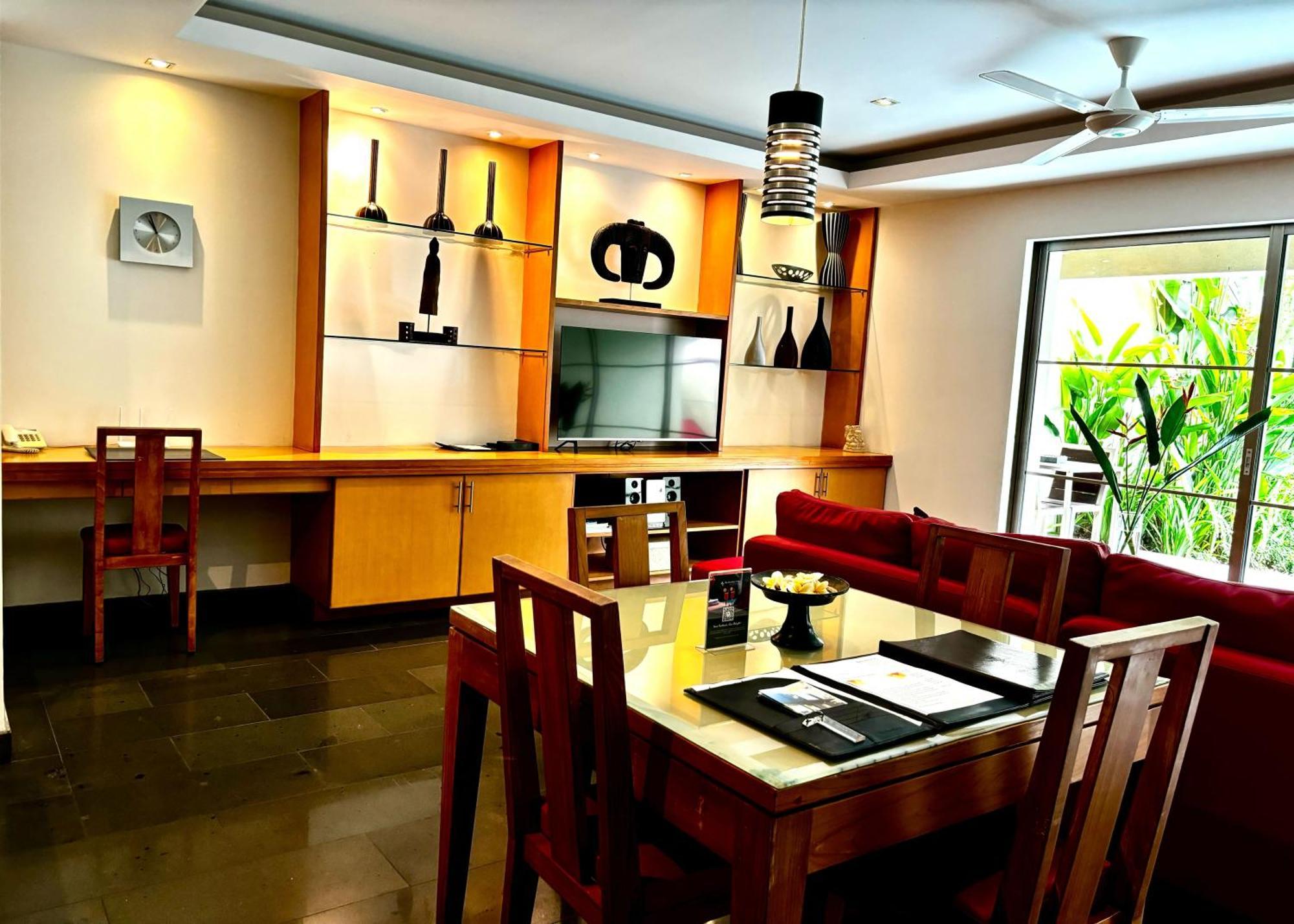 Bali Island And Villa Seminyak (Bali)