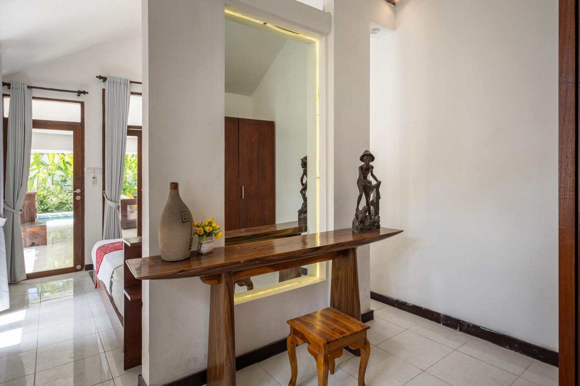 3 Bedroom In D' Centre * Seminyak (Bali)