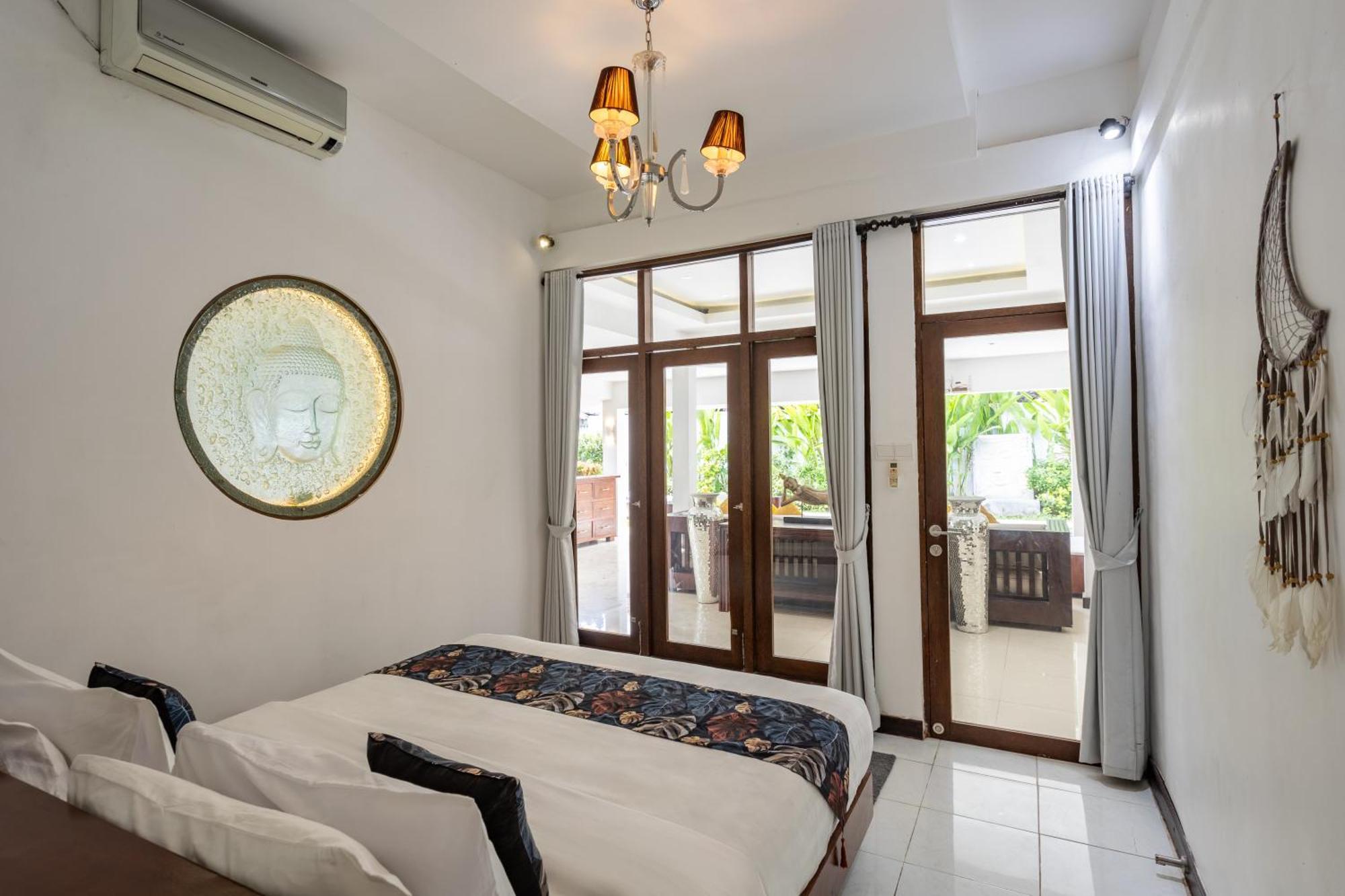3 Bedroom In D' Centre Seminyak (Bali)