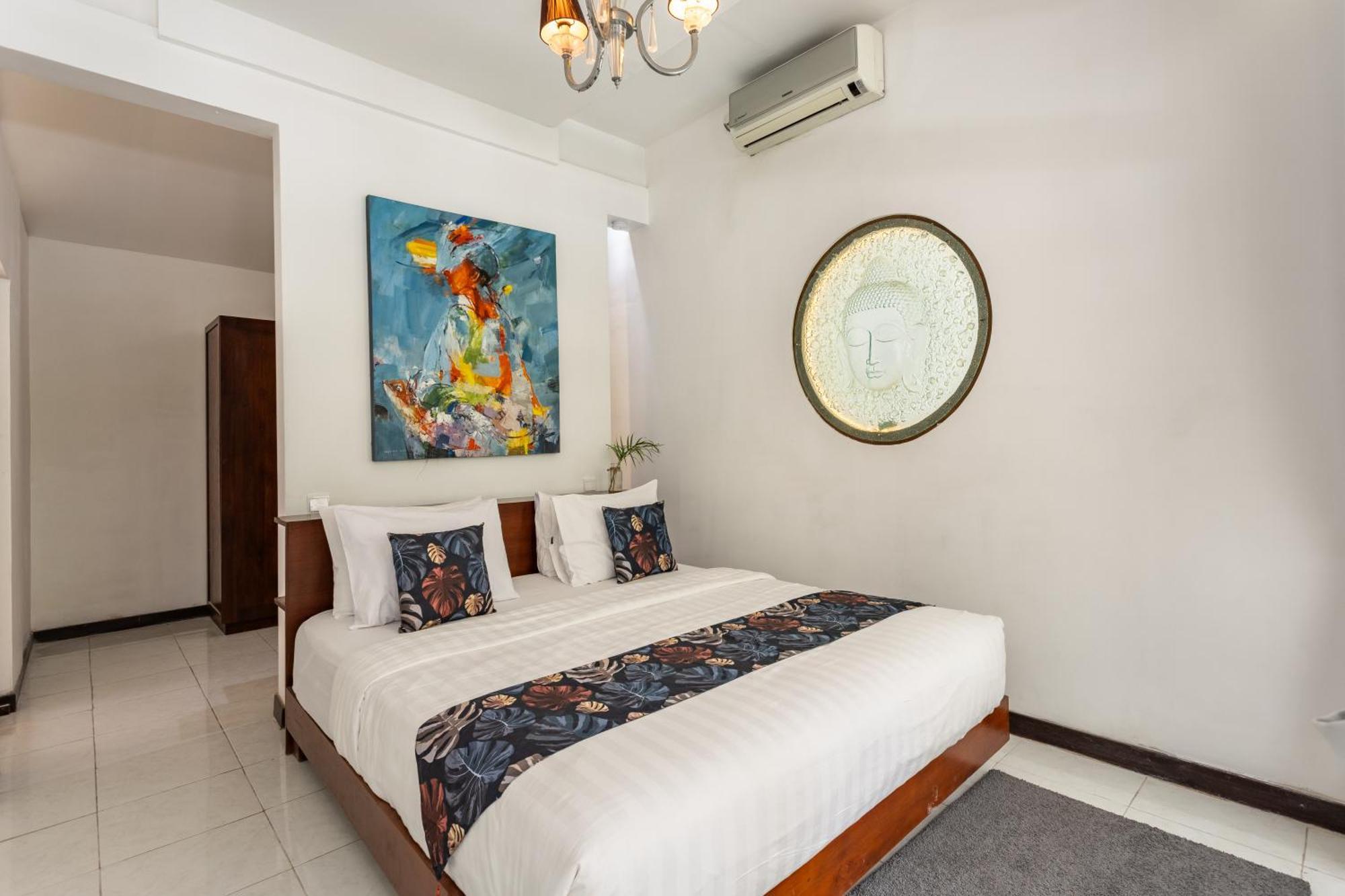 3 Bedroom In D' Centre * Seminyak (Bali)