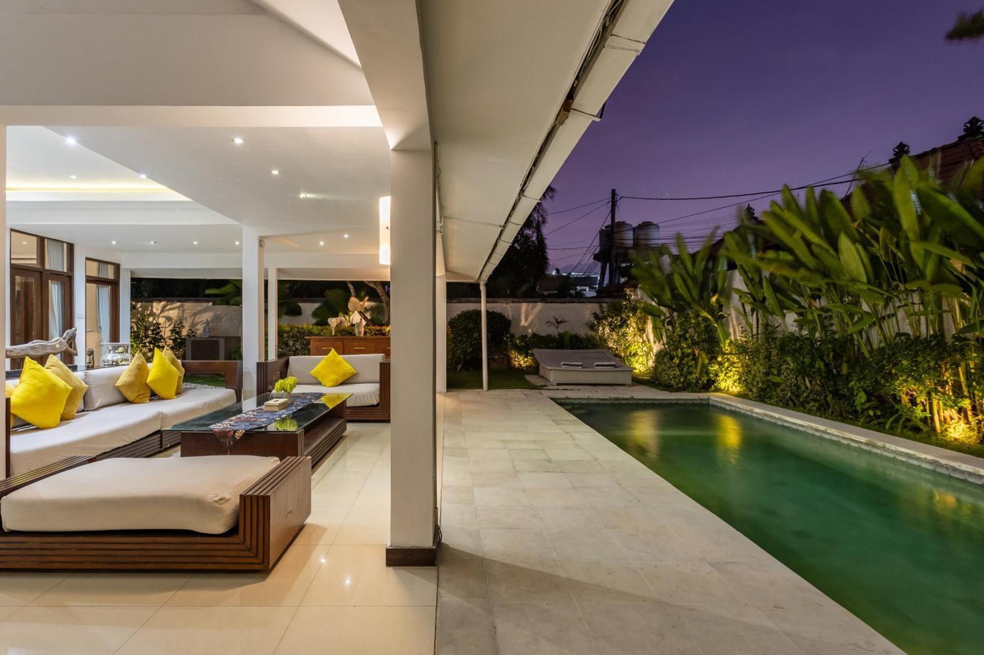 Villa 3 Bedroom In D' Centre *