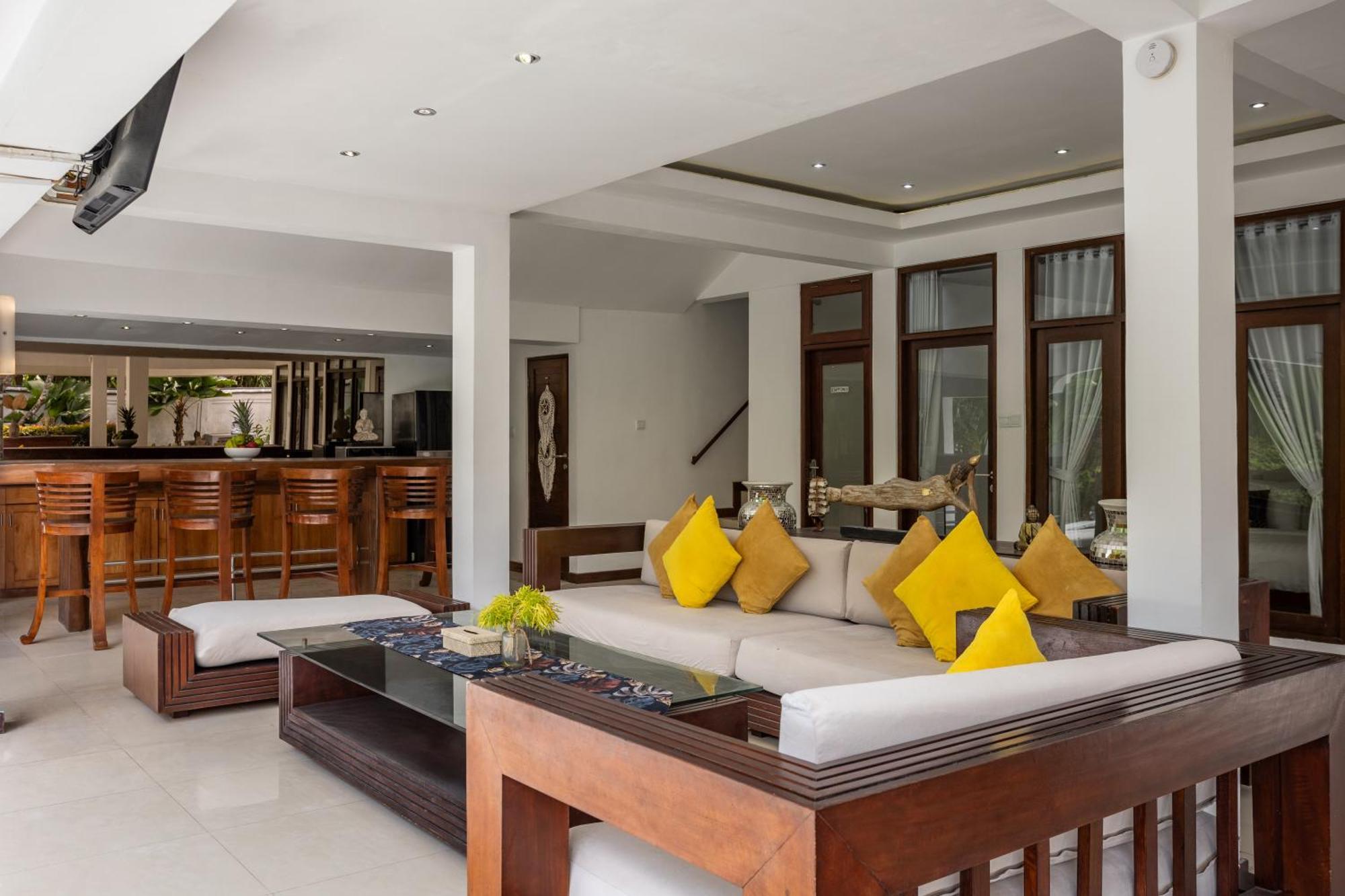 3 Bedroom In D' Centre Seminyak (Bali)