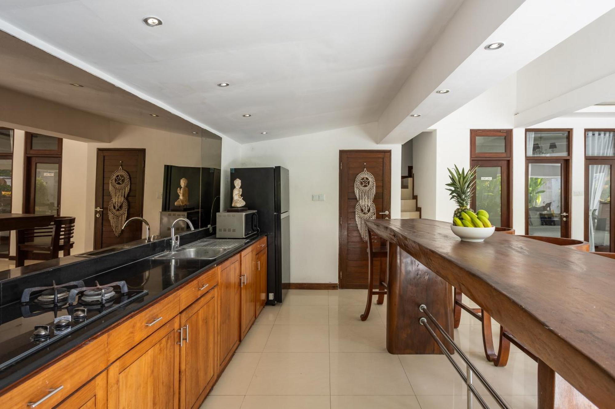 3 Bedroom In D' Centre * Seminyak (Bali)