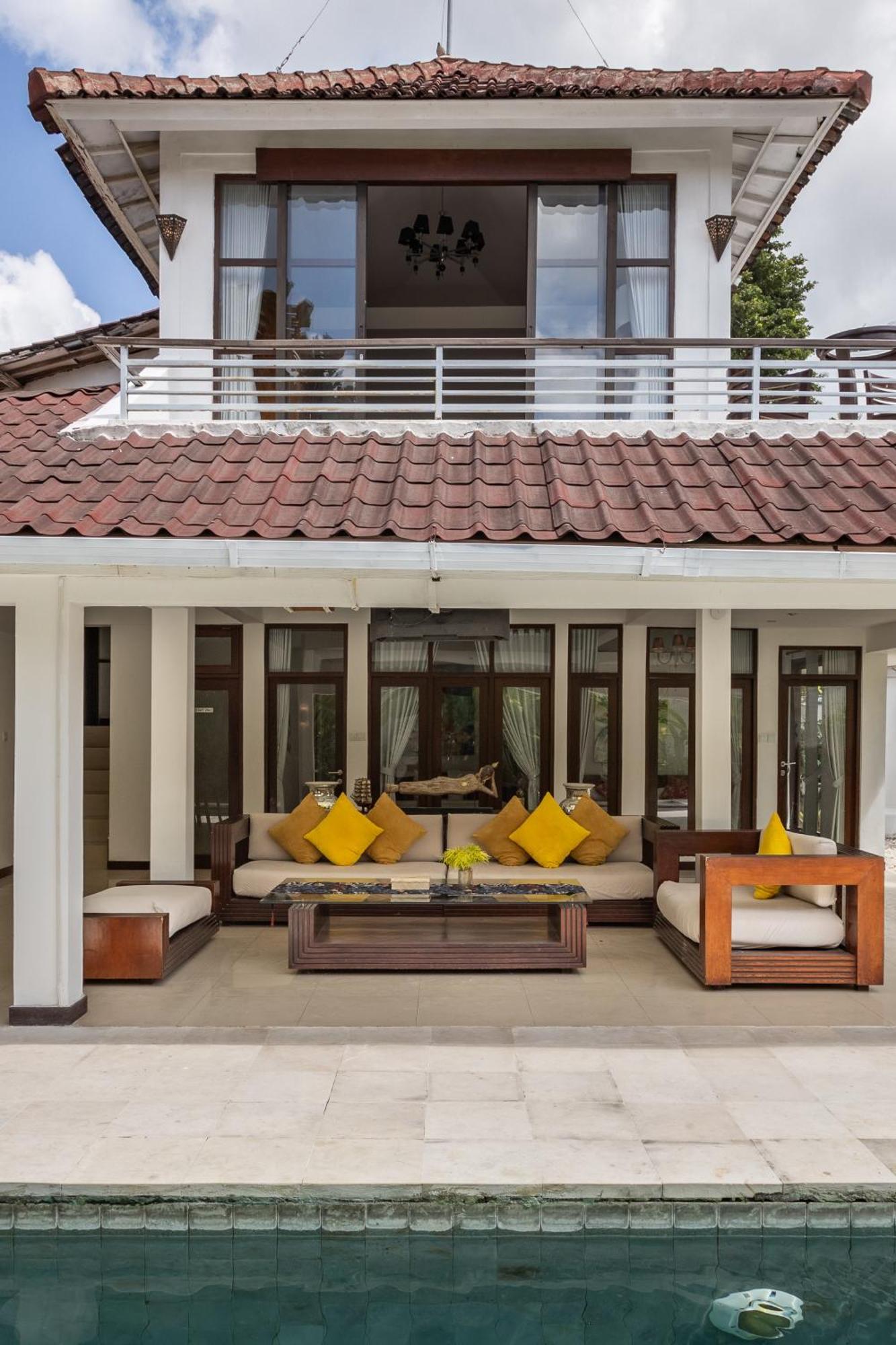 3 Bedroom In D' Centre Seminyak (Bali)