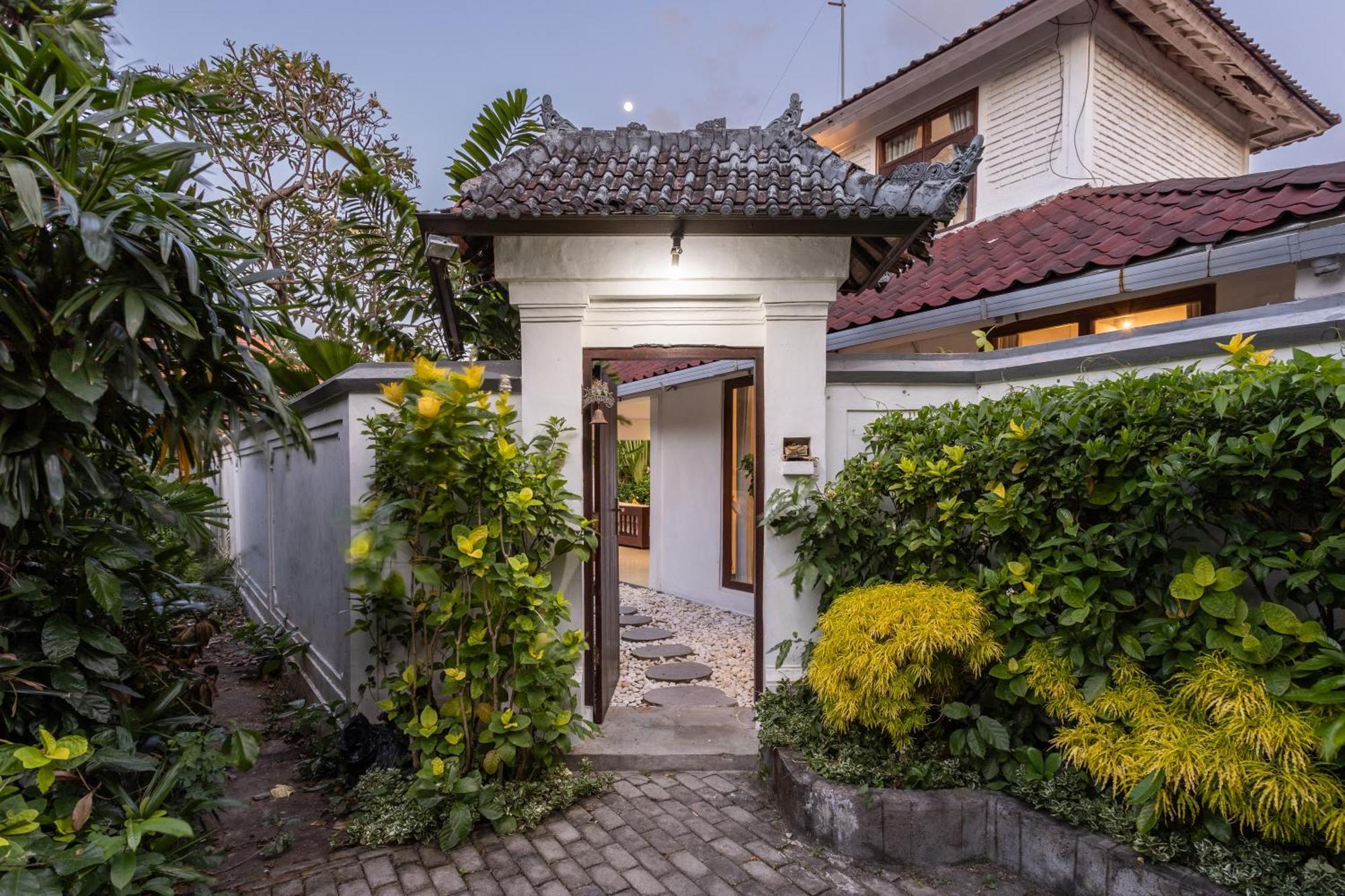 3 Bedroom In D' Centre Villa