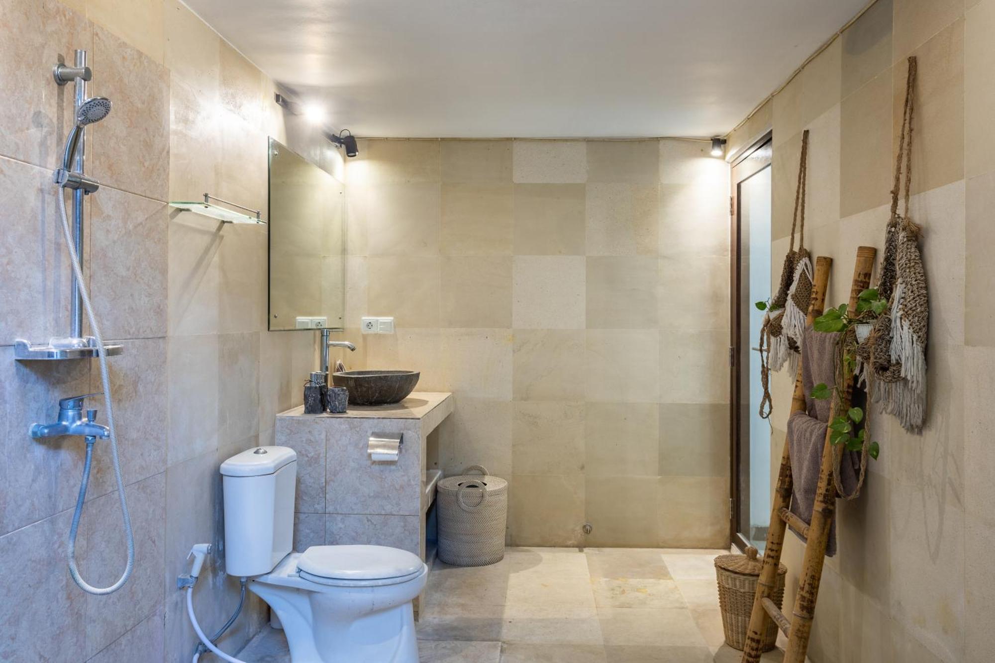 3 Bedroom In D' Centre * Seminyak (Bali)