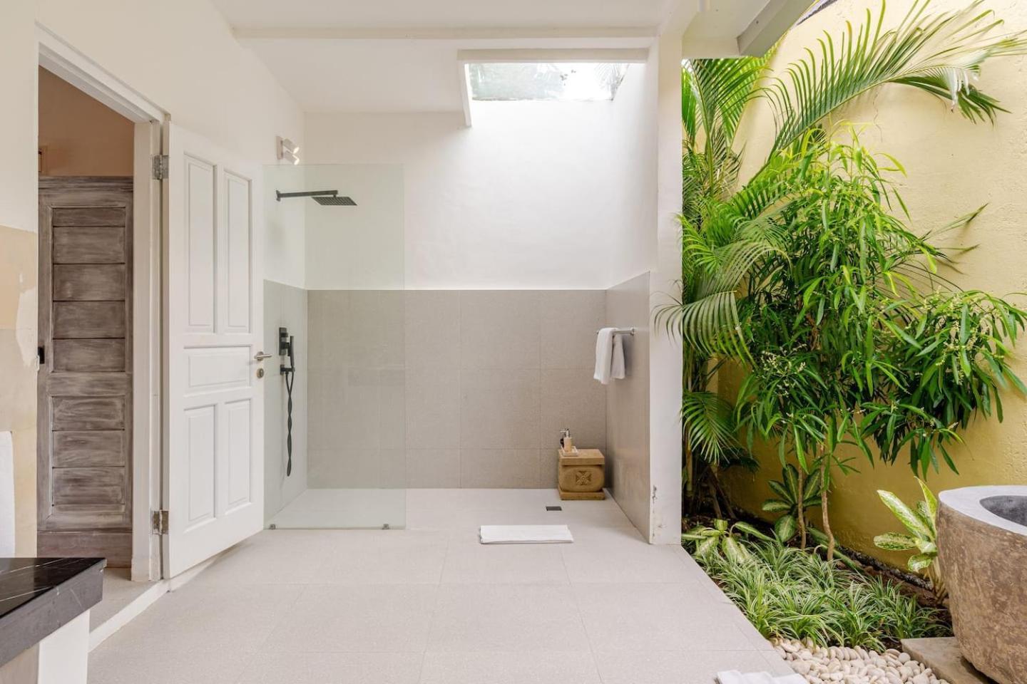 Sitara, Sitara Group * Seminyak (Bali)