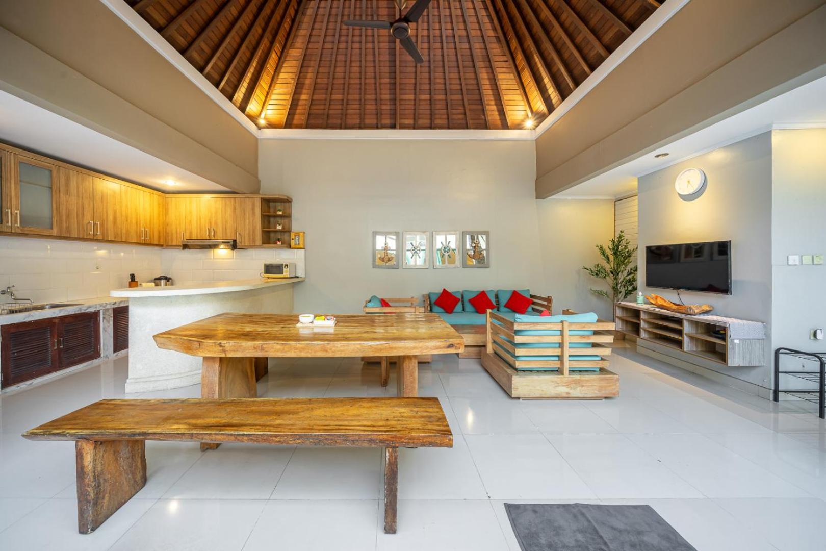 Q Lo 1 , * Seminyak (Bali)