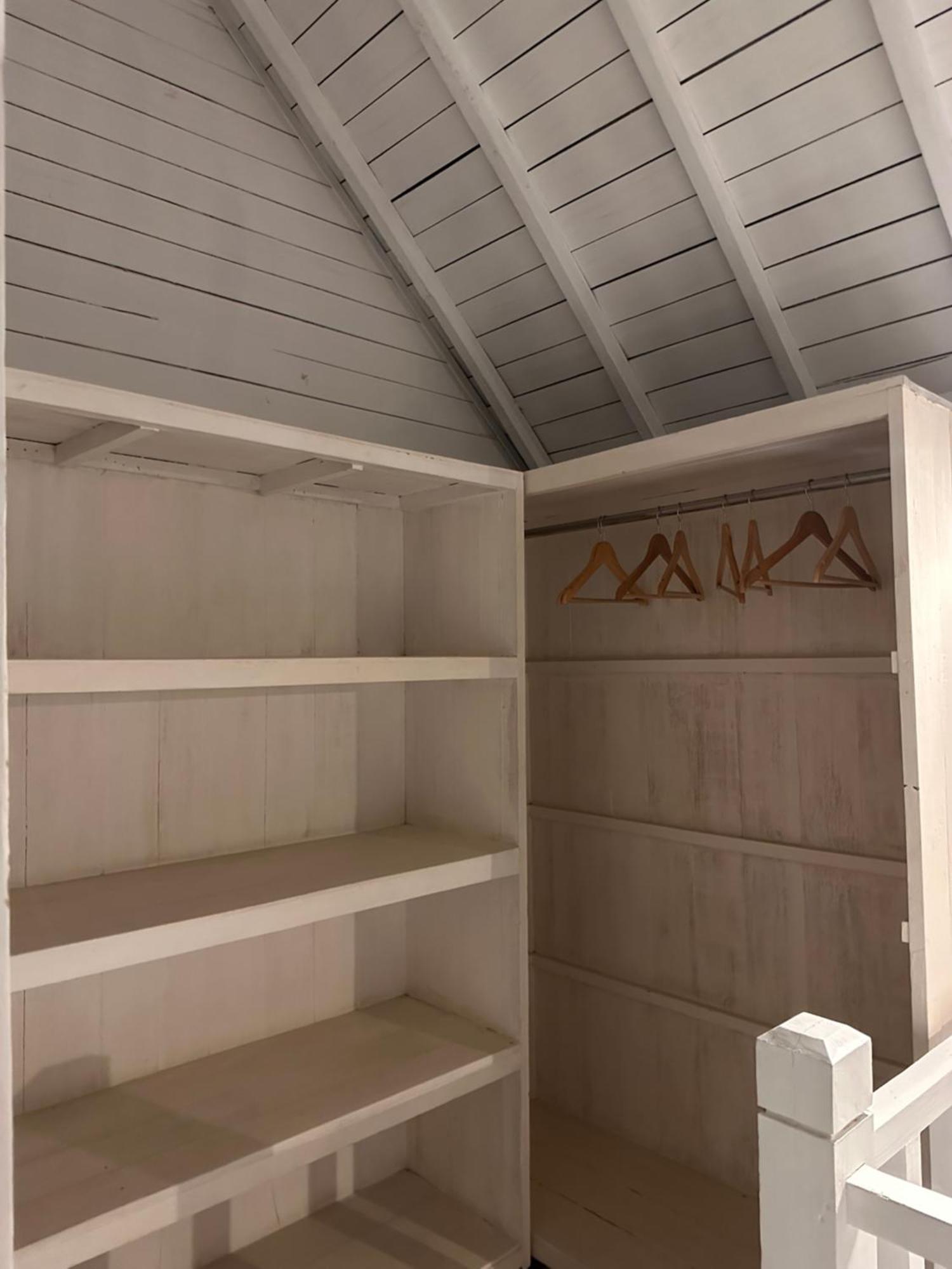 Aparthotel Kenzo Hut3 Mesari *