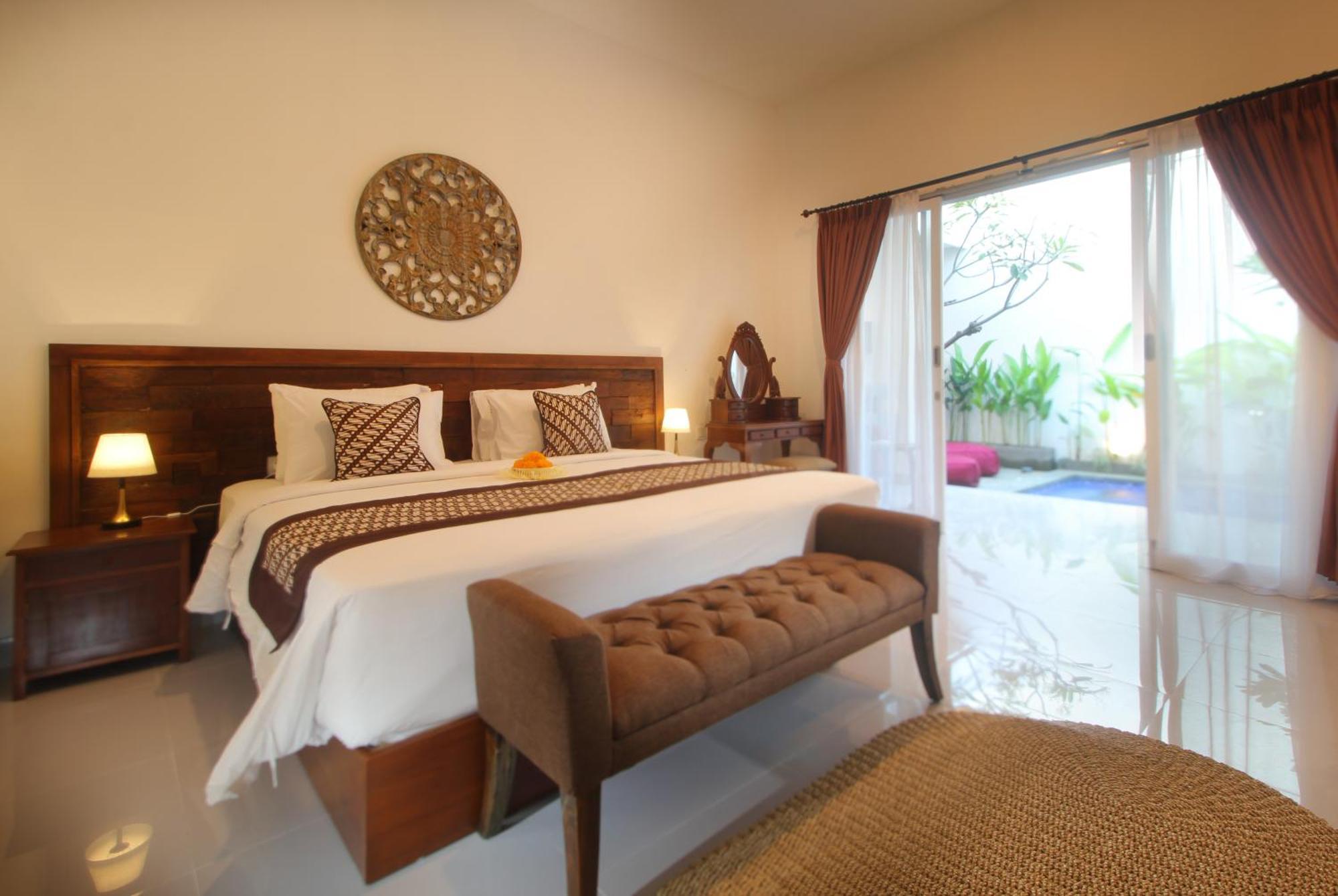 Bougainvillea By Parigata Seminyak