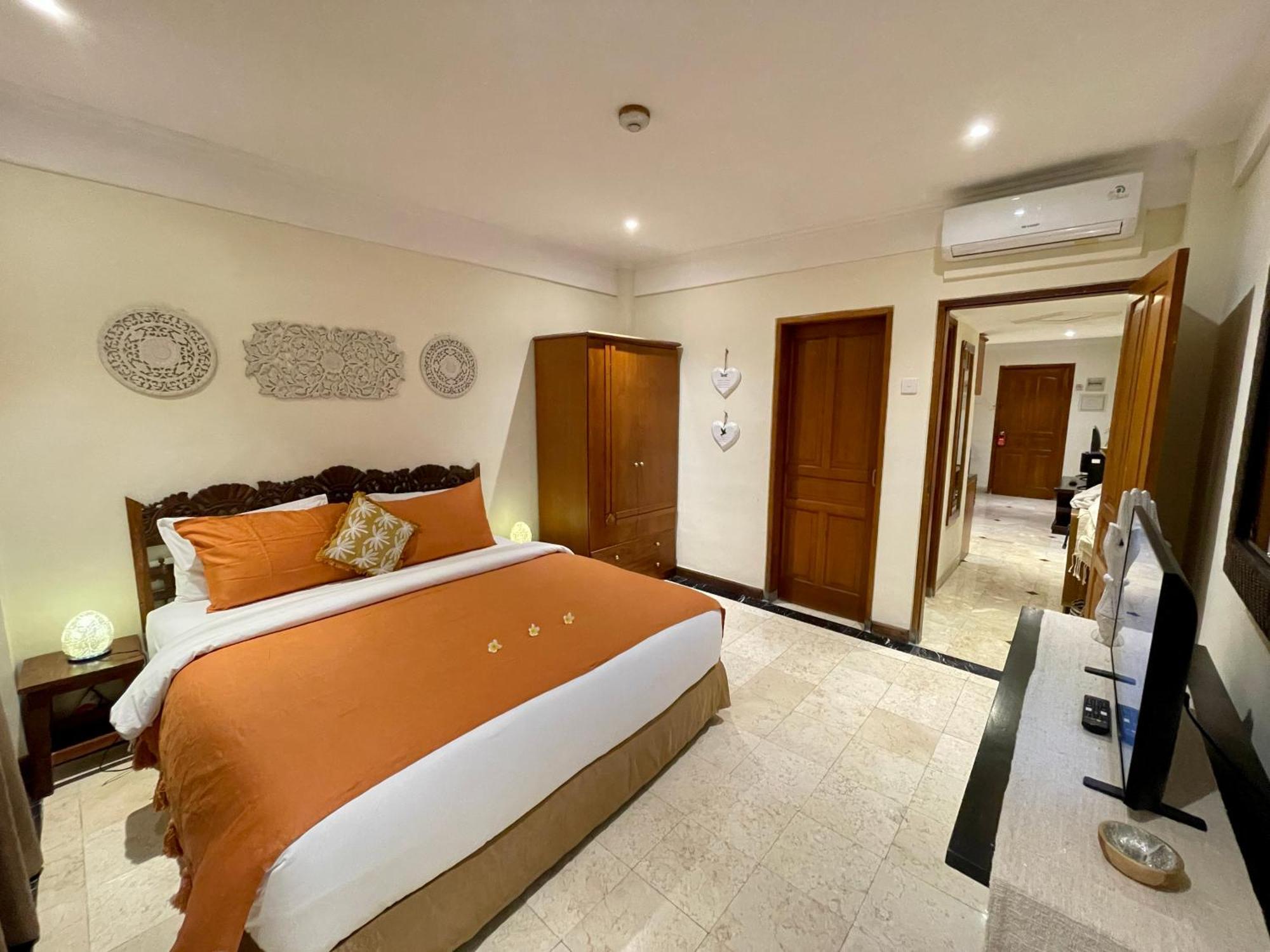 Private 6505 At The Jayakarta Apartment