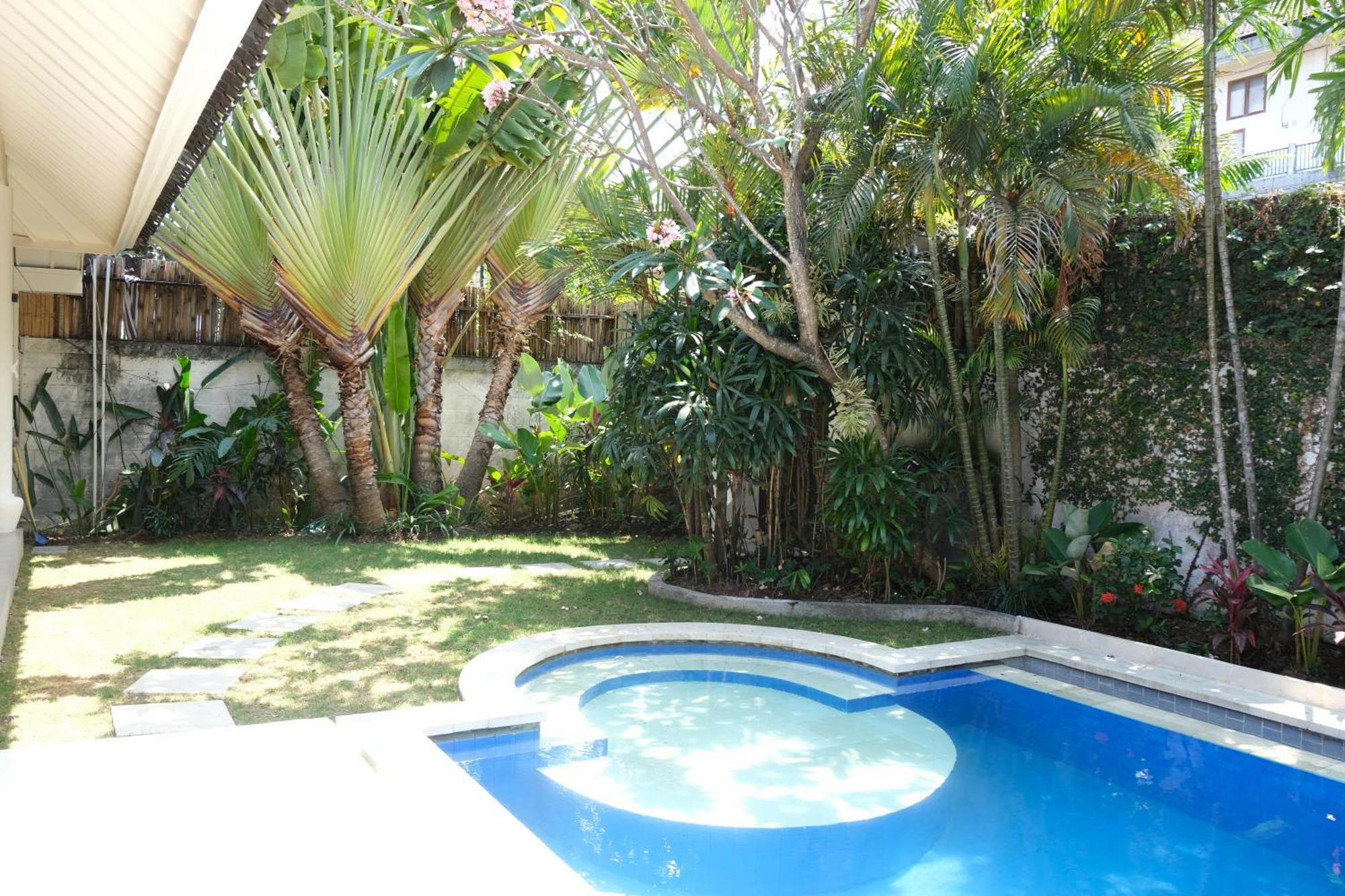 Uma Dharma Villa *