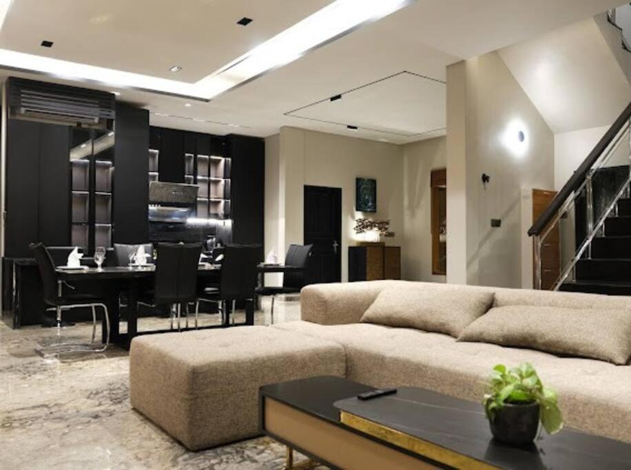 Modern Palace In - Qmoya Villa Seminyak (Bali)