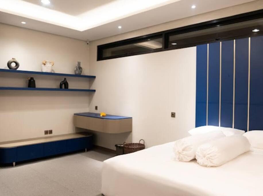 Modern Palace In - Qmoya Villa