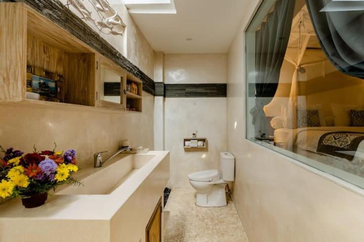 Villa Luxurious Double King W/pool & Wifi+ Carpark *