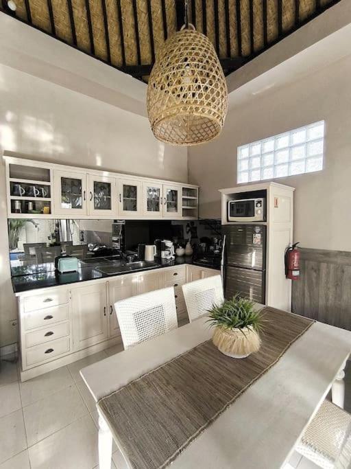 Biệt thự Cute 2br In The Heart Of *