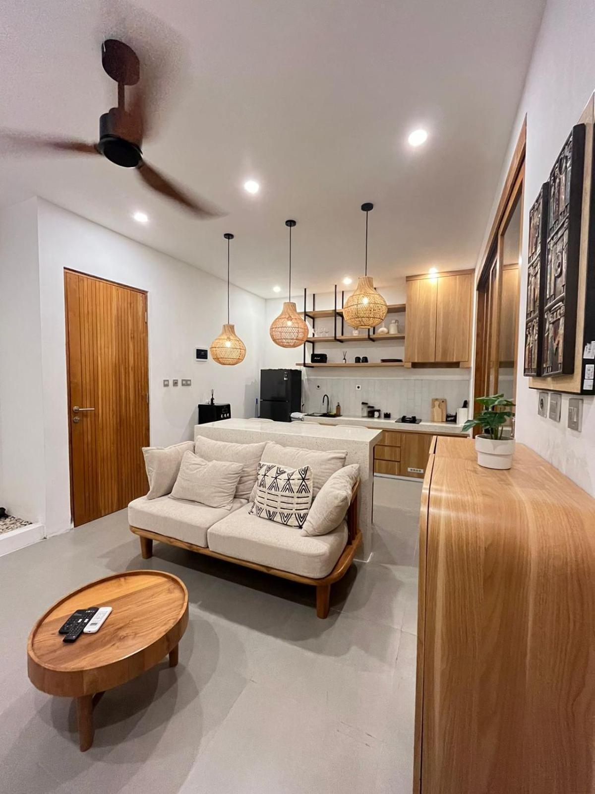 8 Here Seminyak (Bali)