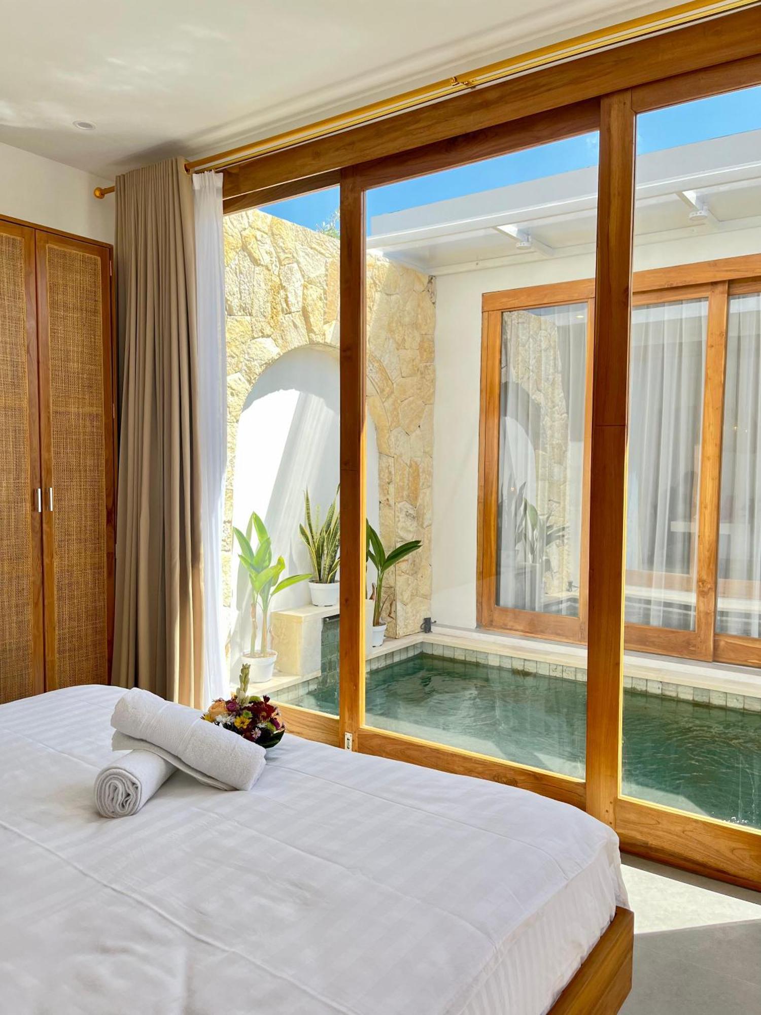 8 Here Villa Seminyak (Bali)