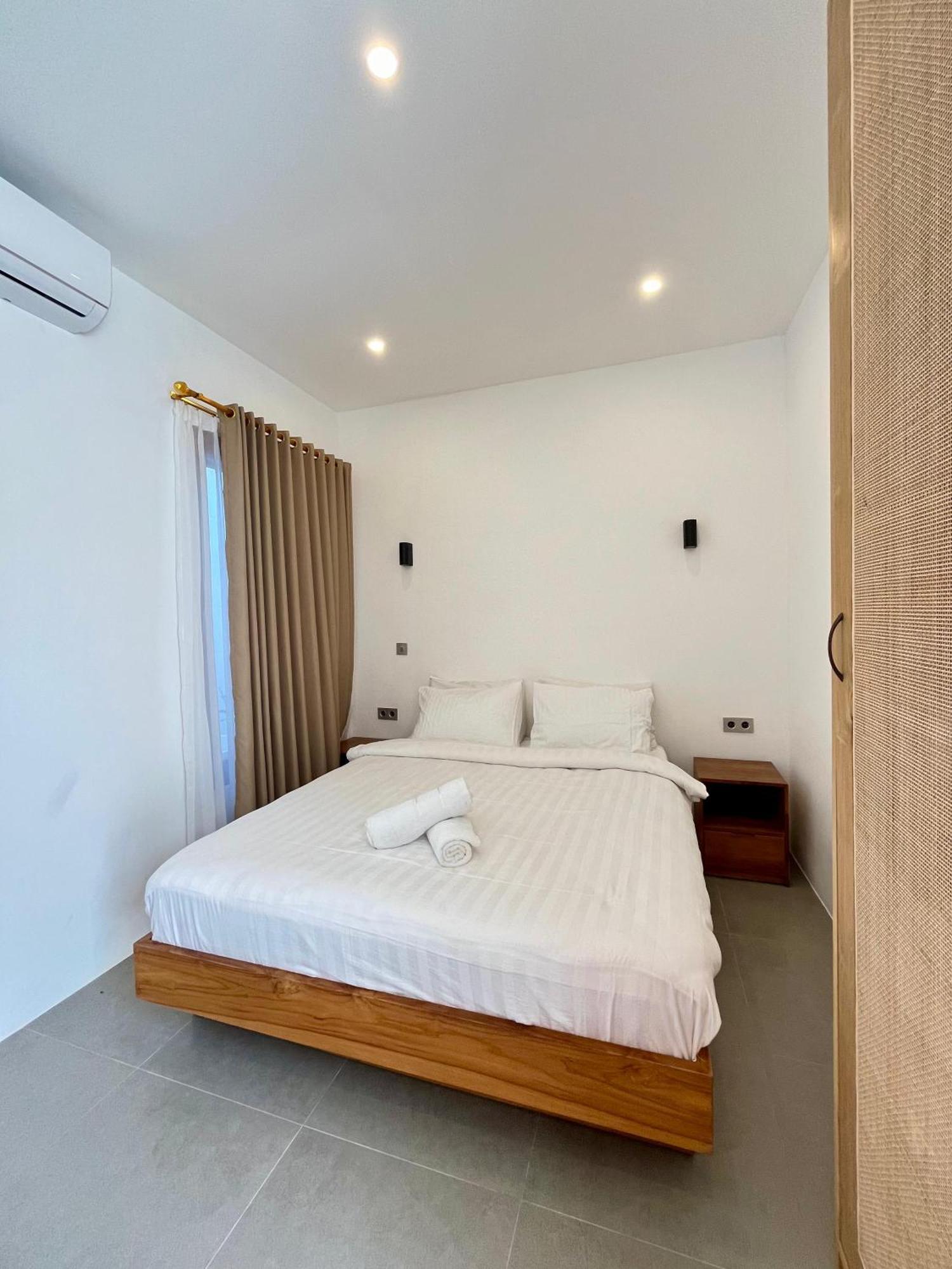 8 Here Seminyak (Bali)