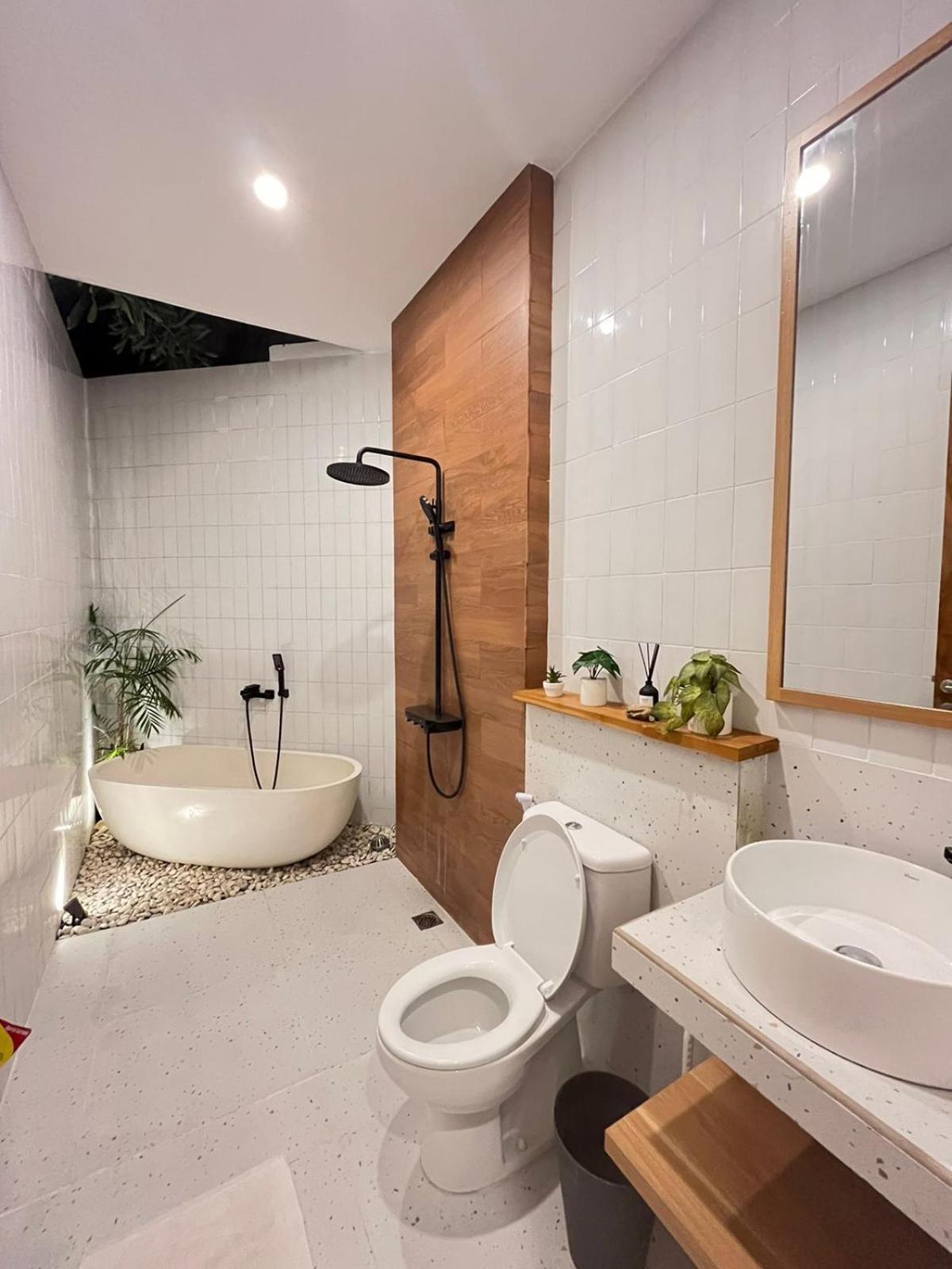 Villa 8 Here Seminyak (Bali)
