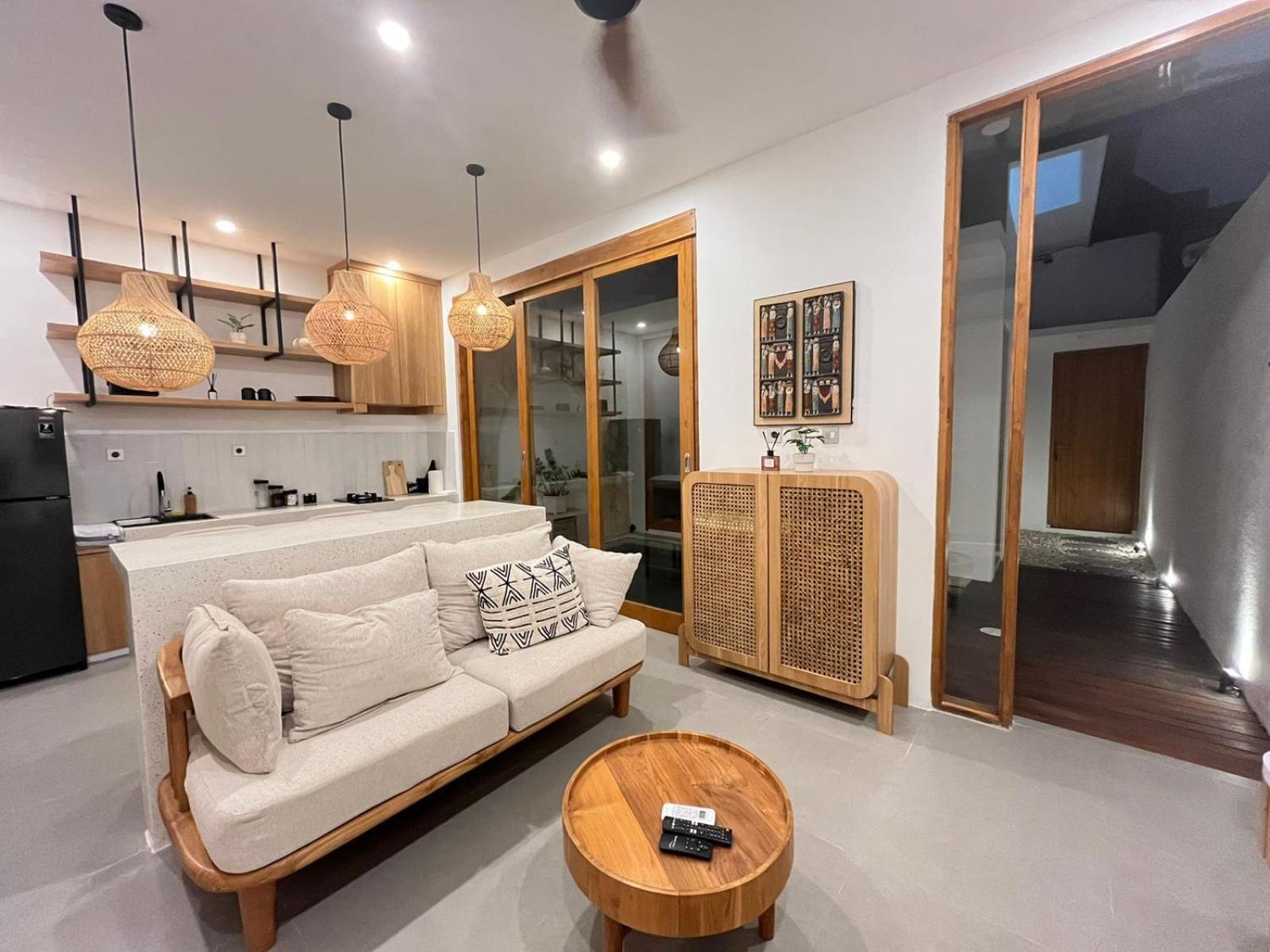 8 Here Villa