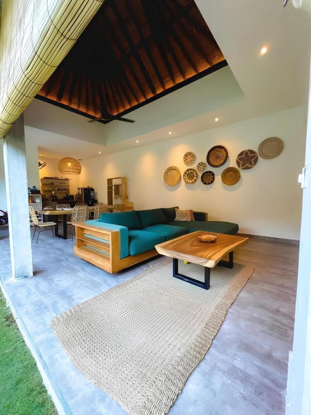 Villa Grandlux Bali 2 Bed Pool Big Garden