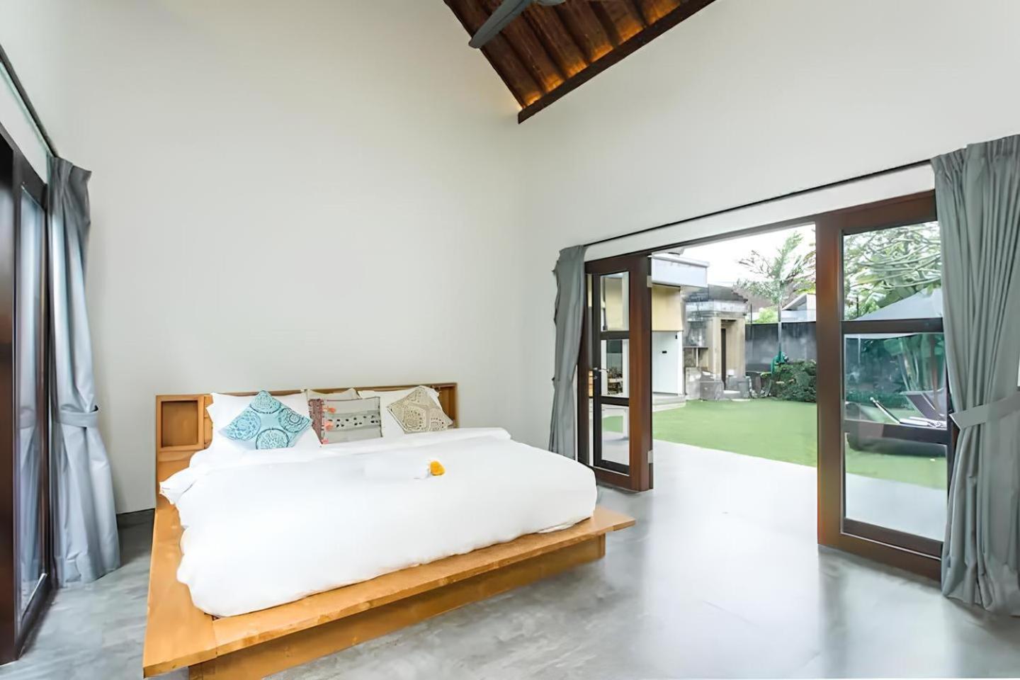 Grandlux Bali 2 Bed Pool Big Garden Seminyak (Bali)