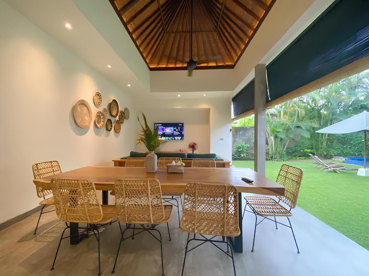 Grandlux Bali 2 Bed Pool Big Garden Seminyak (Bali)