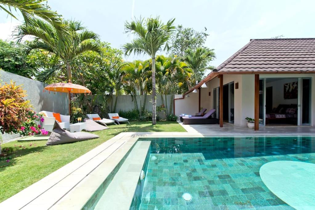Serenity 4 Bedrooms Big Pool Bali Villa *