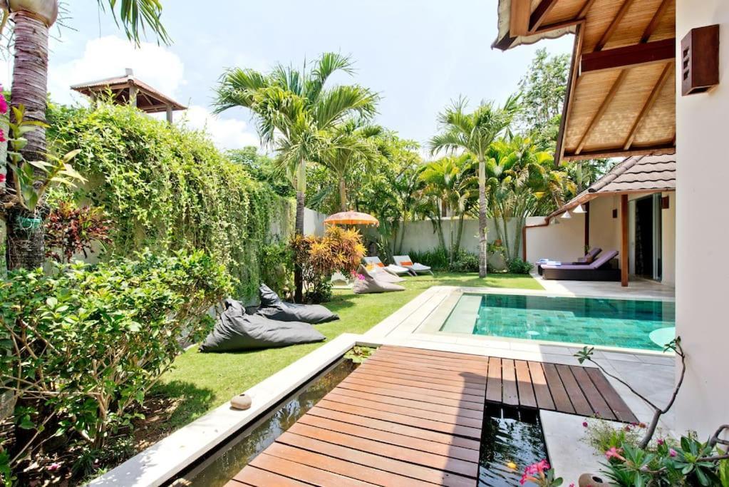 Serenity 4 Bedrooms Big Pool Bali Villa *
